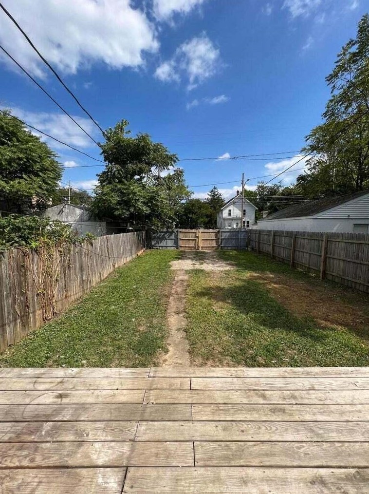 106 Oakley Ave, Columbus OH  43204-3214 exterior