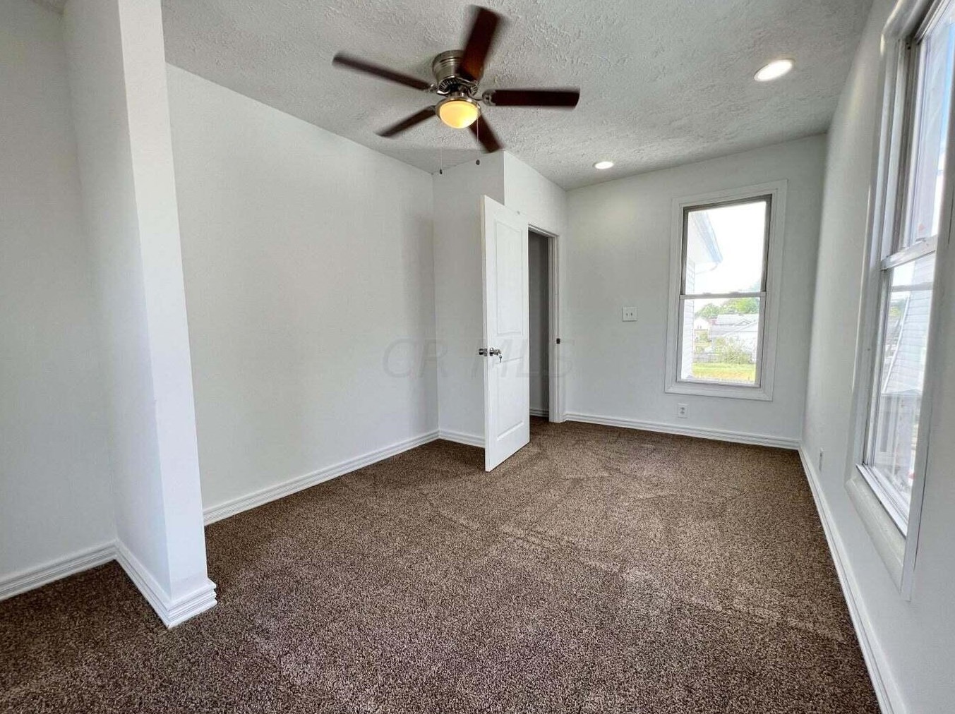 106 Oakley Ave, Columbus OH  43204-3214 exterior