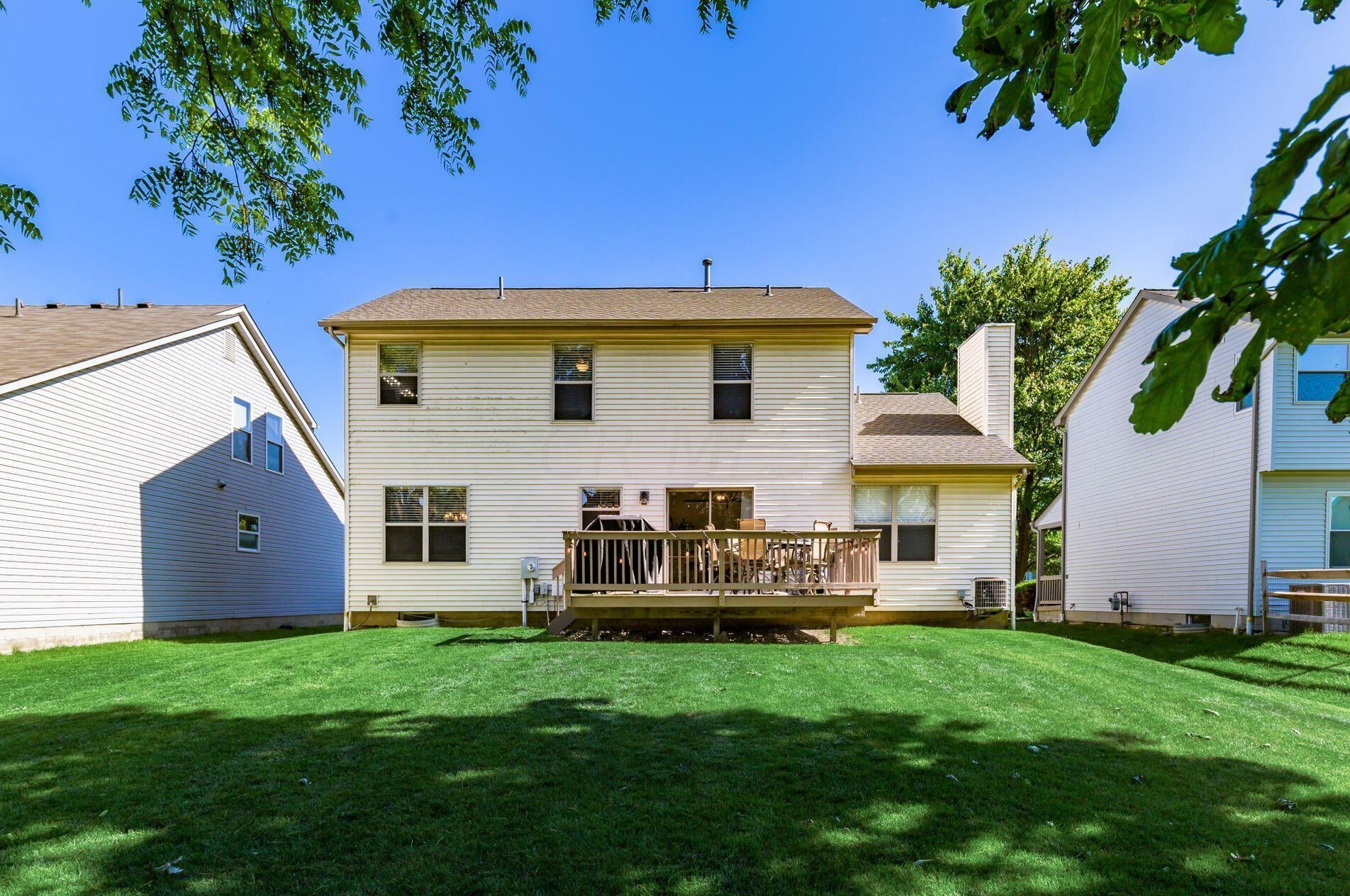 6012 Northcliff Blvd, Dublin OH  43016-6712 exterior