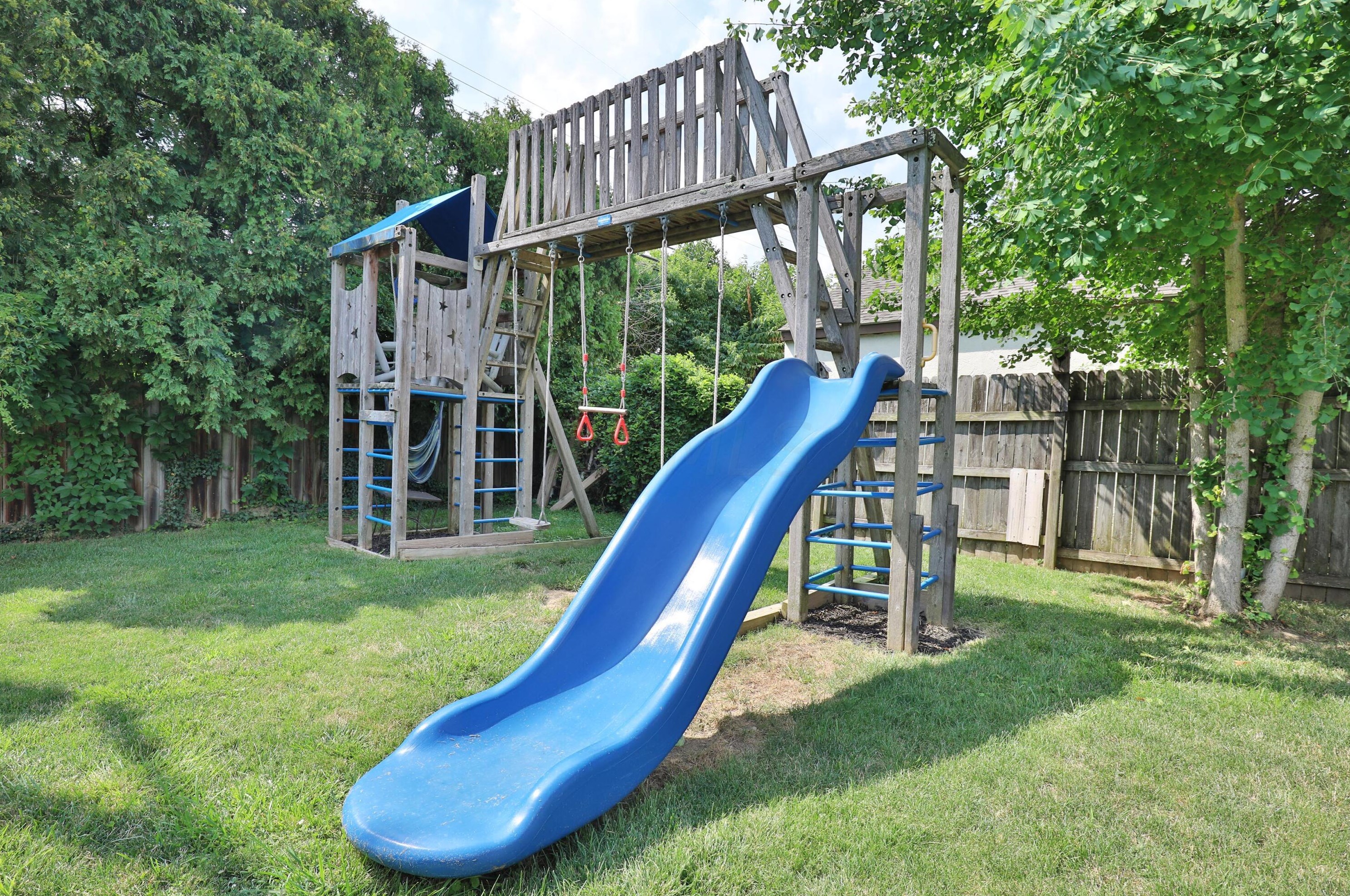 239 Kellner Rd, Columbus OH 43209-1530 exterior