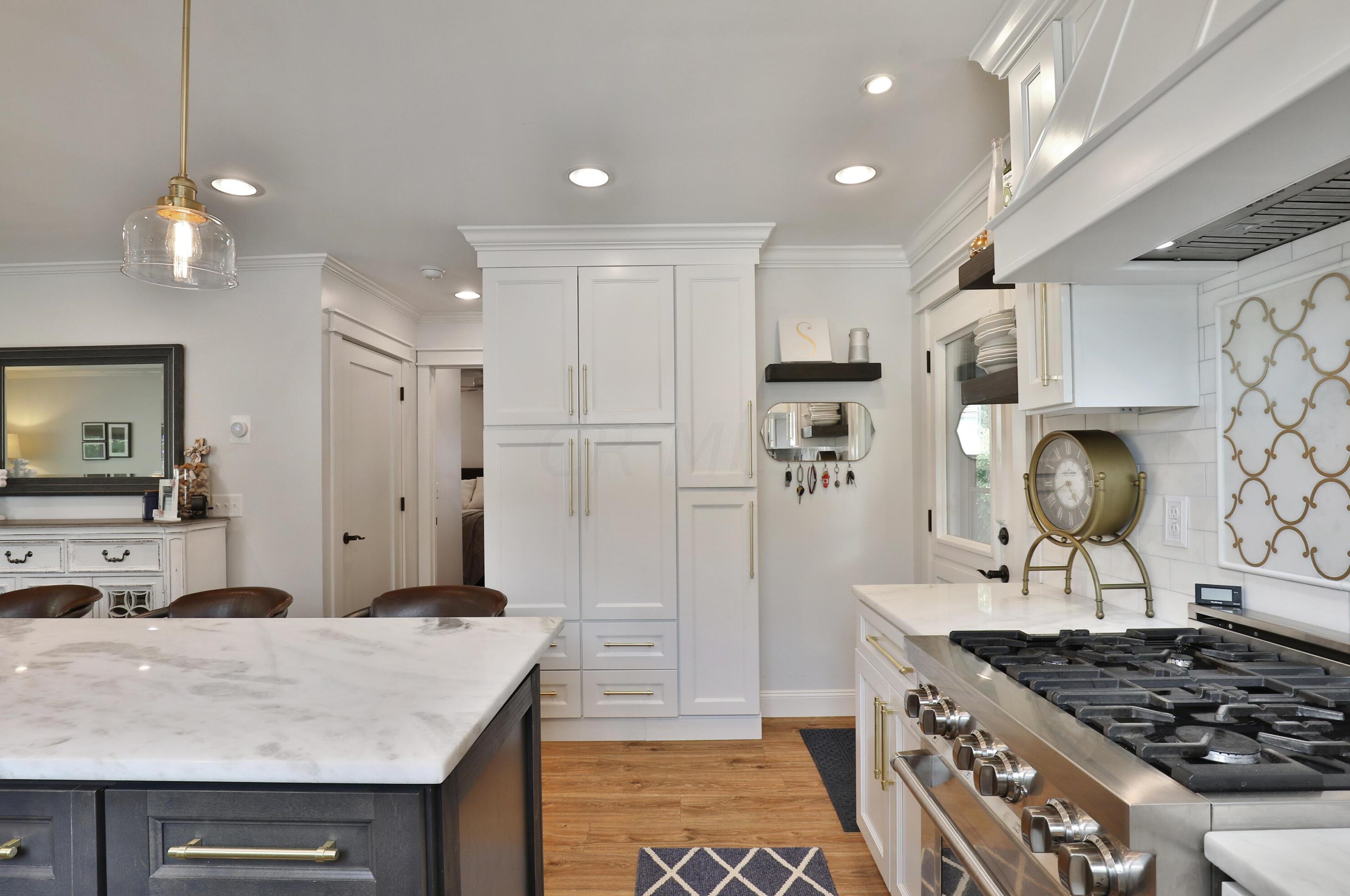 239 Kellner Rd, Columbus OH 43209-1530 exterior