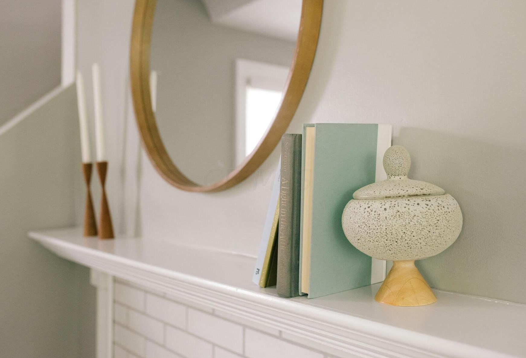 812 Gladden Rd, Columbus OH 43212-3811 exterior