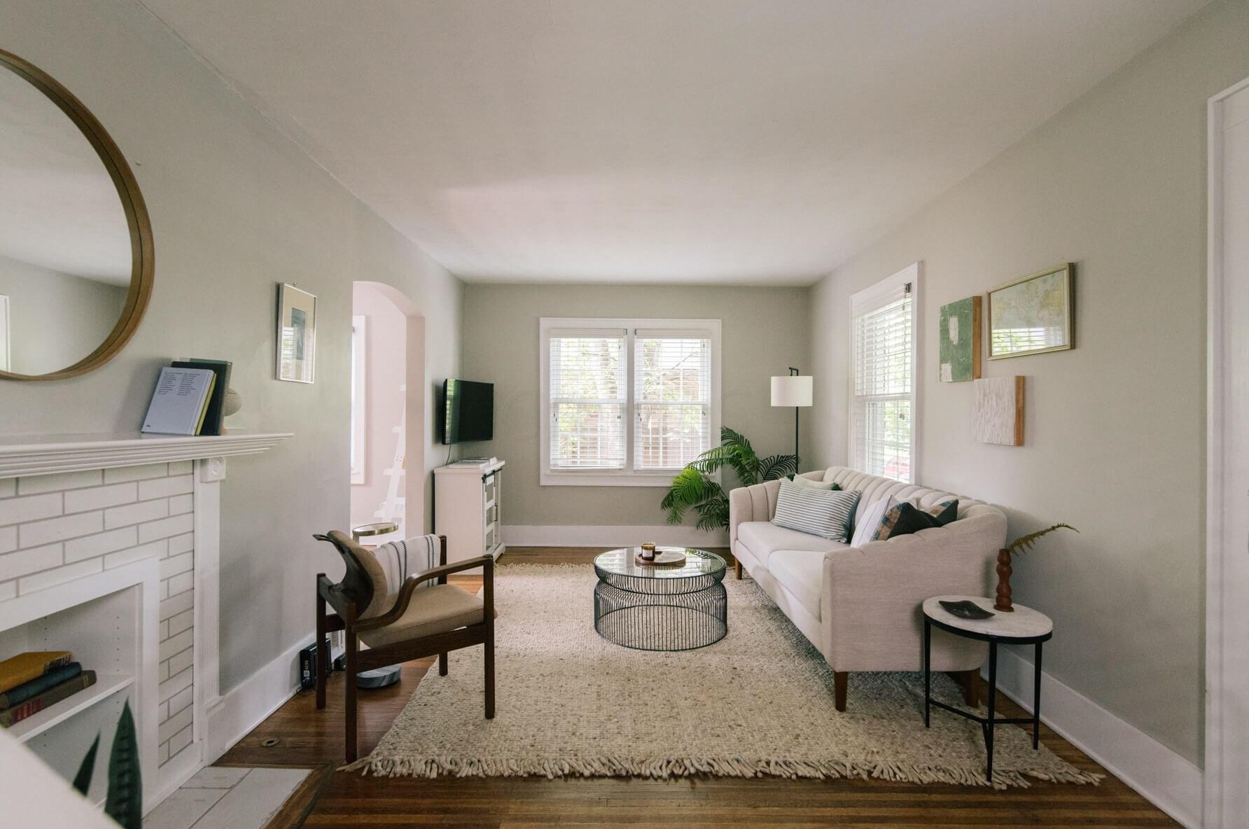 812 Gladden Rd, Columbus OH 43212-3811 exterior