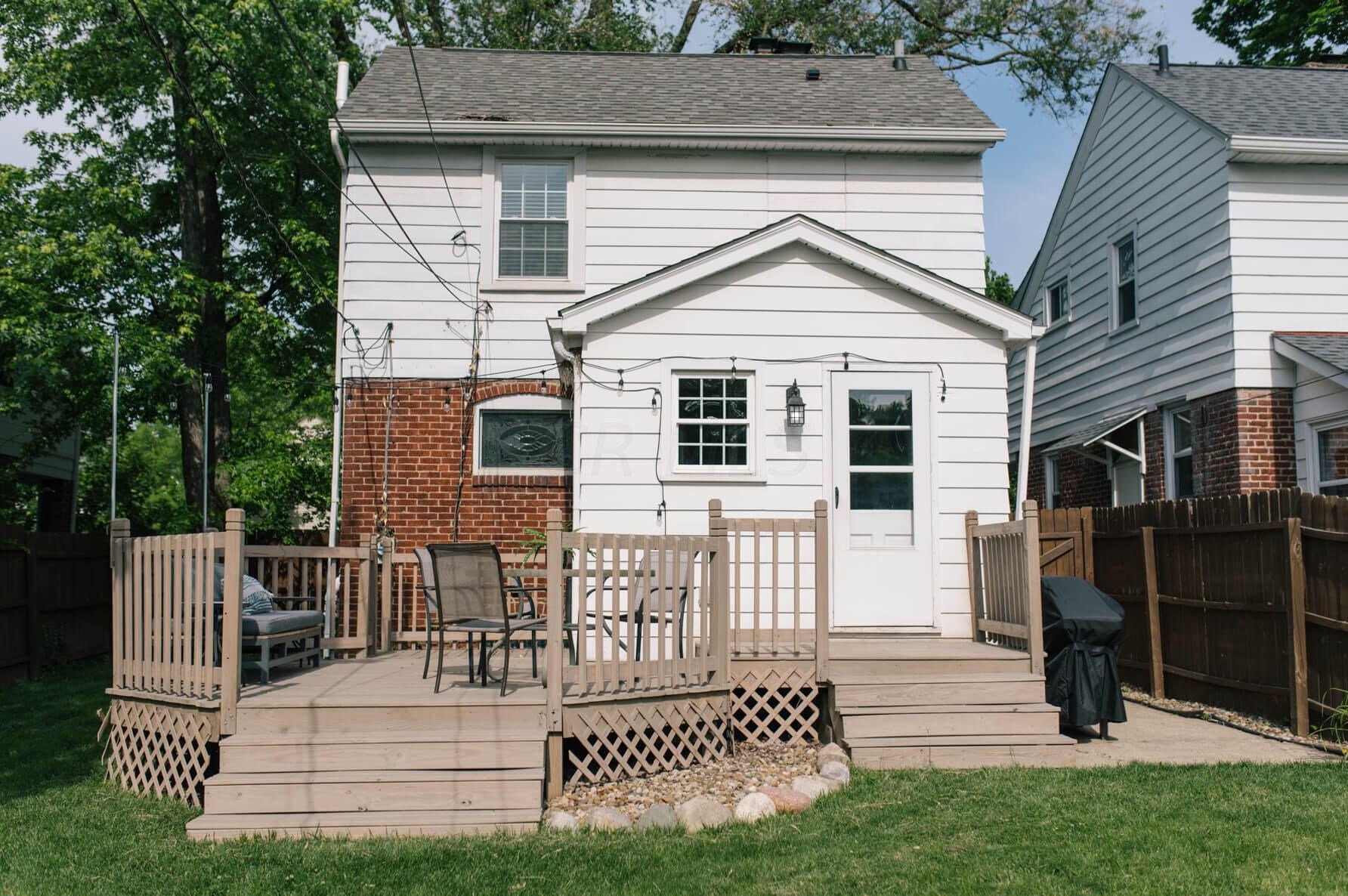 812 Gladden Rd, Columbus OH 43212-3811 exterior