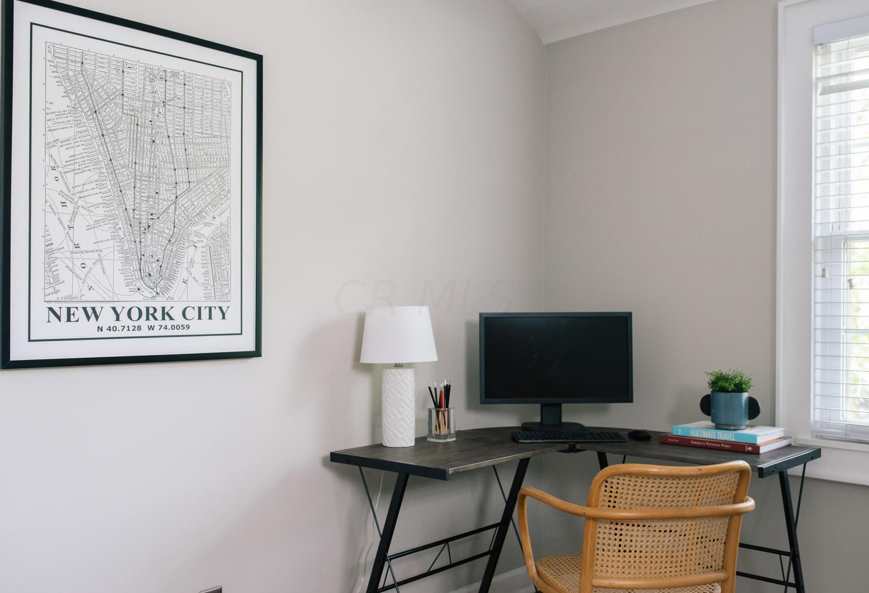 812 Gladden Rd, Columbus OH 43212-3811 exterior