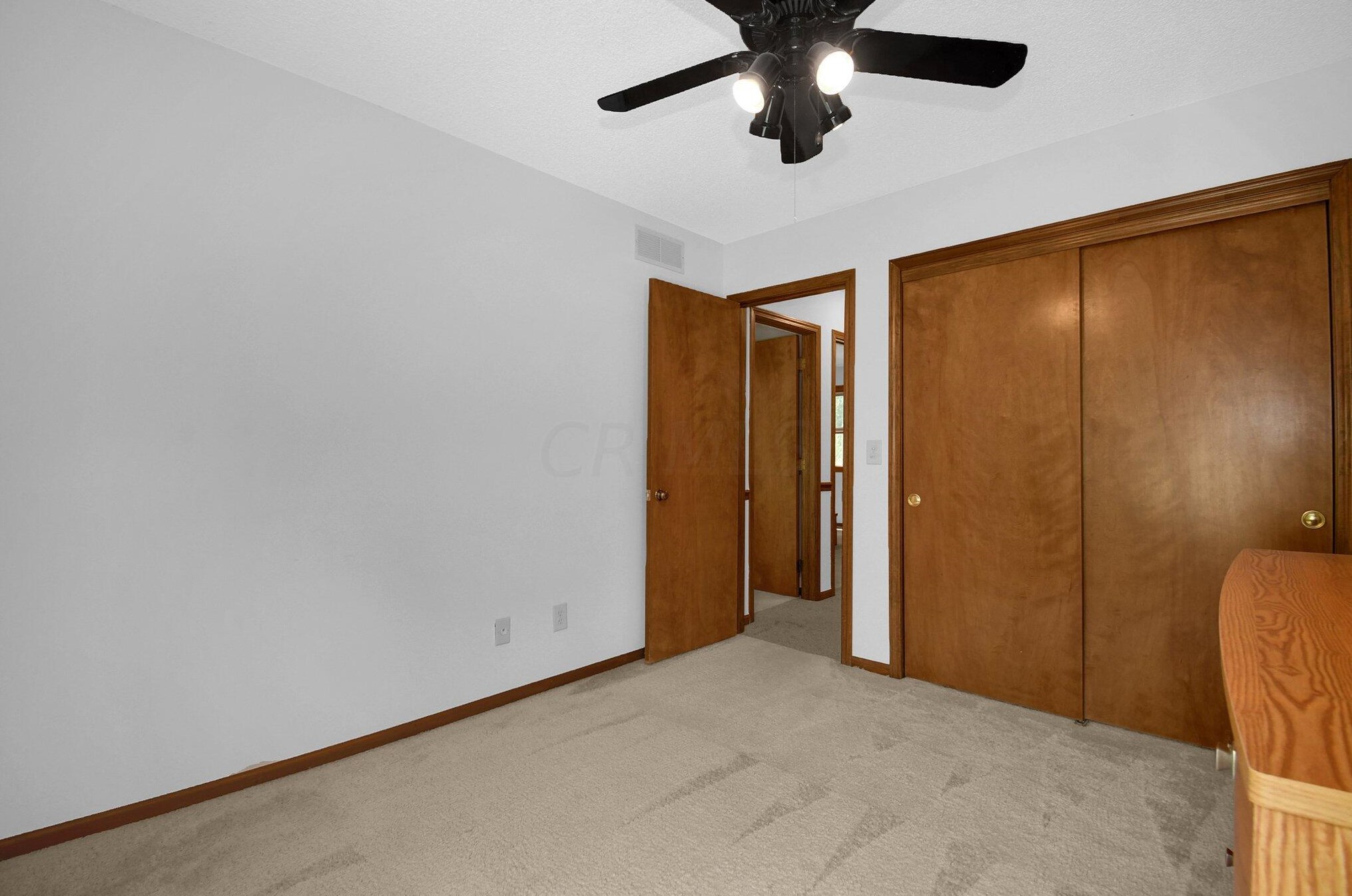 1189 Leicester Pl, Columbus OH 43235-2181 exterior