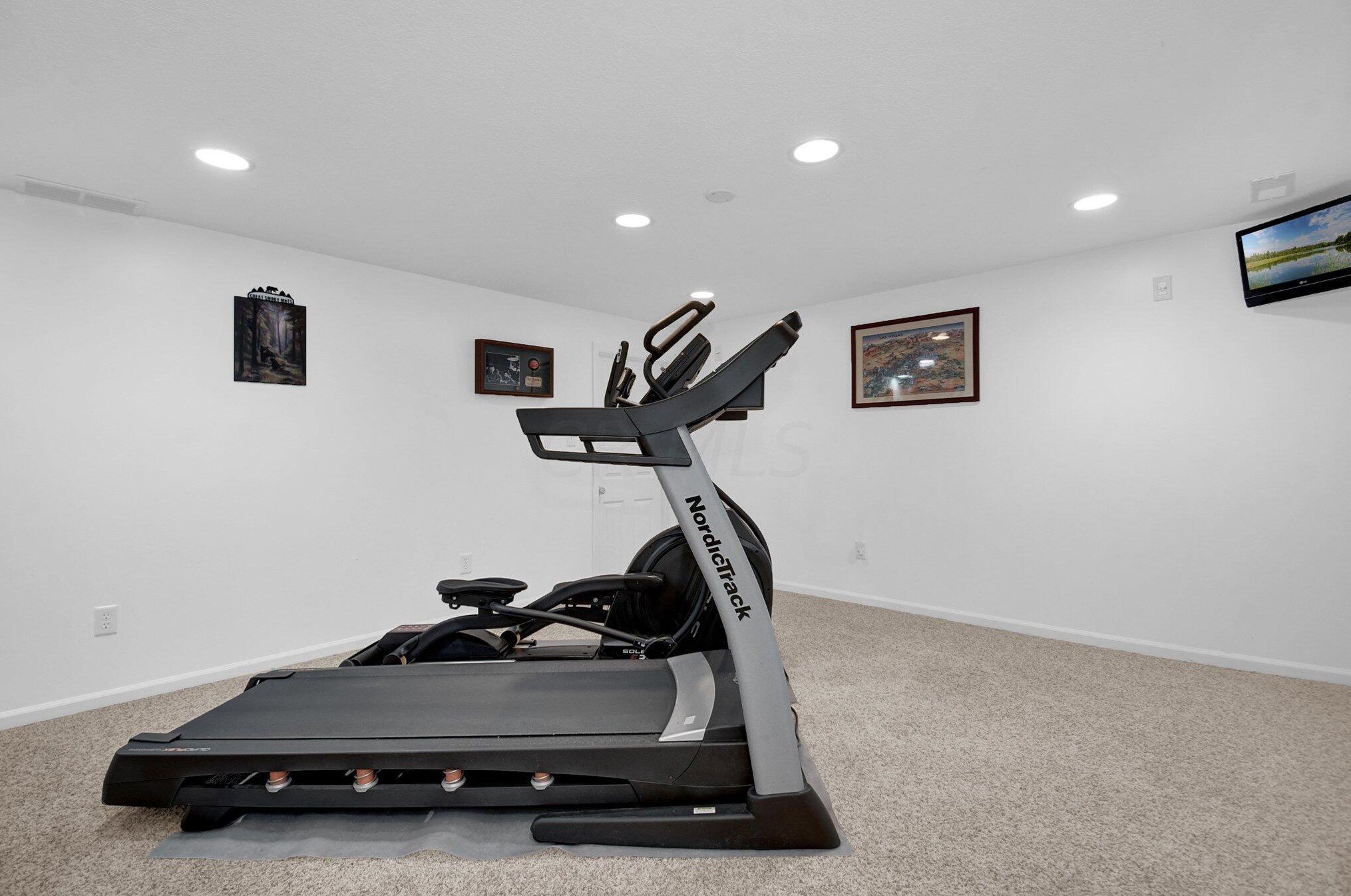 1189 Leicester Pl, Columbus OH 43235-2181 exterior