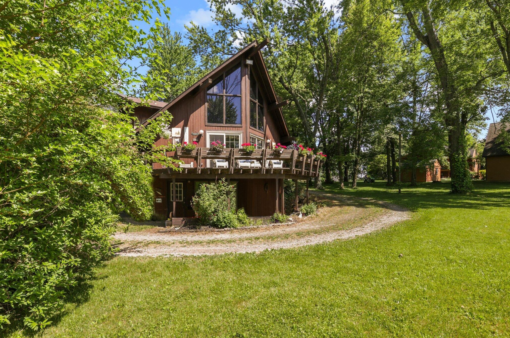 12350 Cottage Ave, Millersport, OH 43046-9624