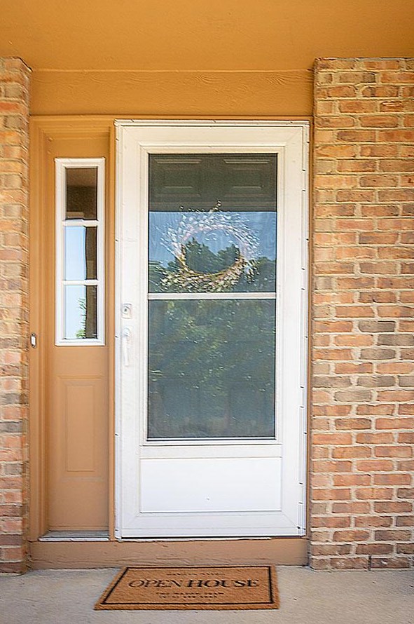 1256 Freshman Dr, Westerville, OH 43081-4658