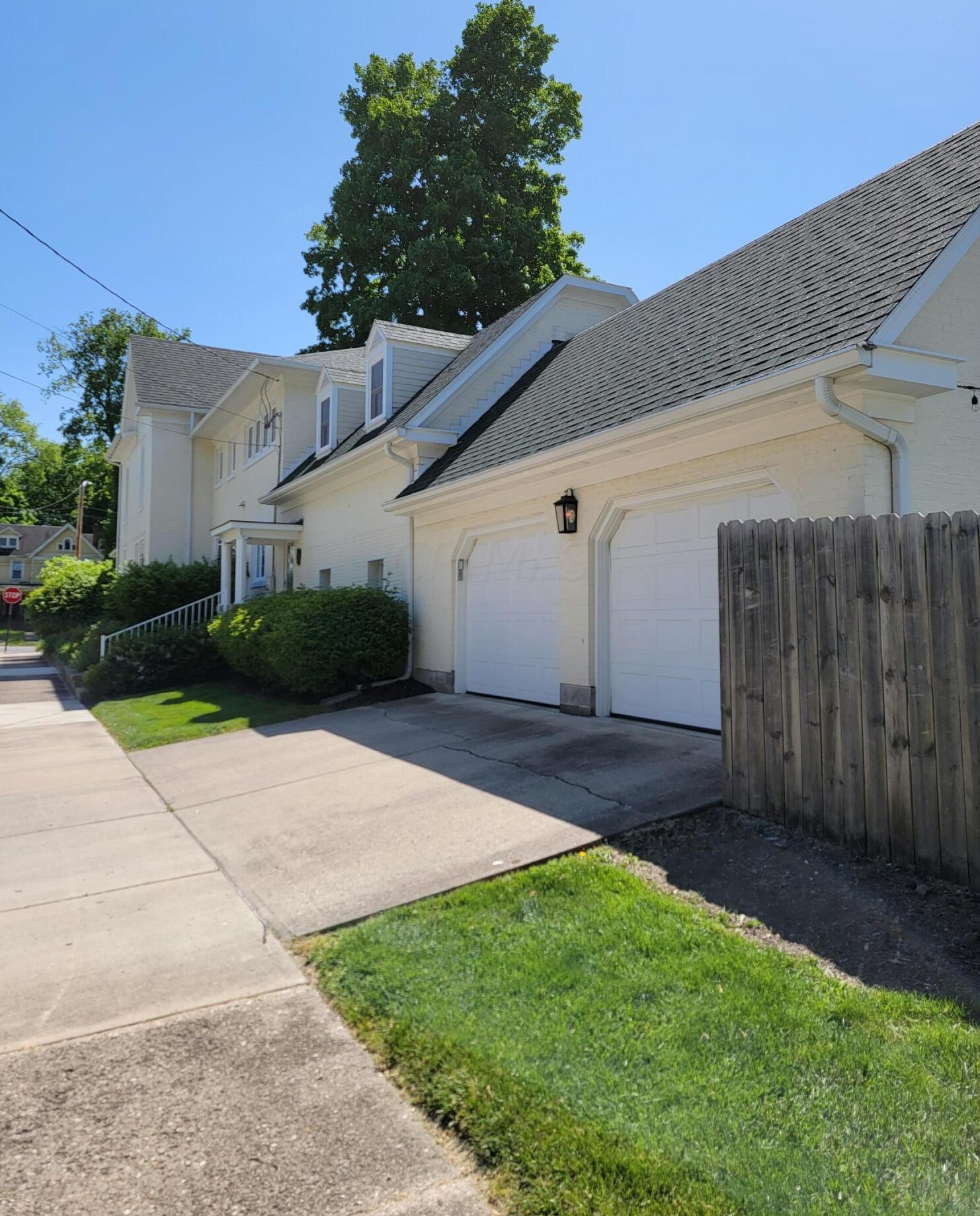 472 Scioto St, Urbana, OH 43078-2131