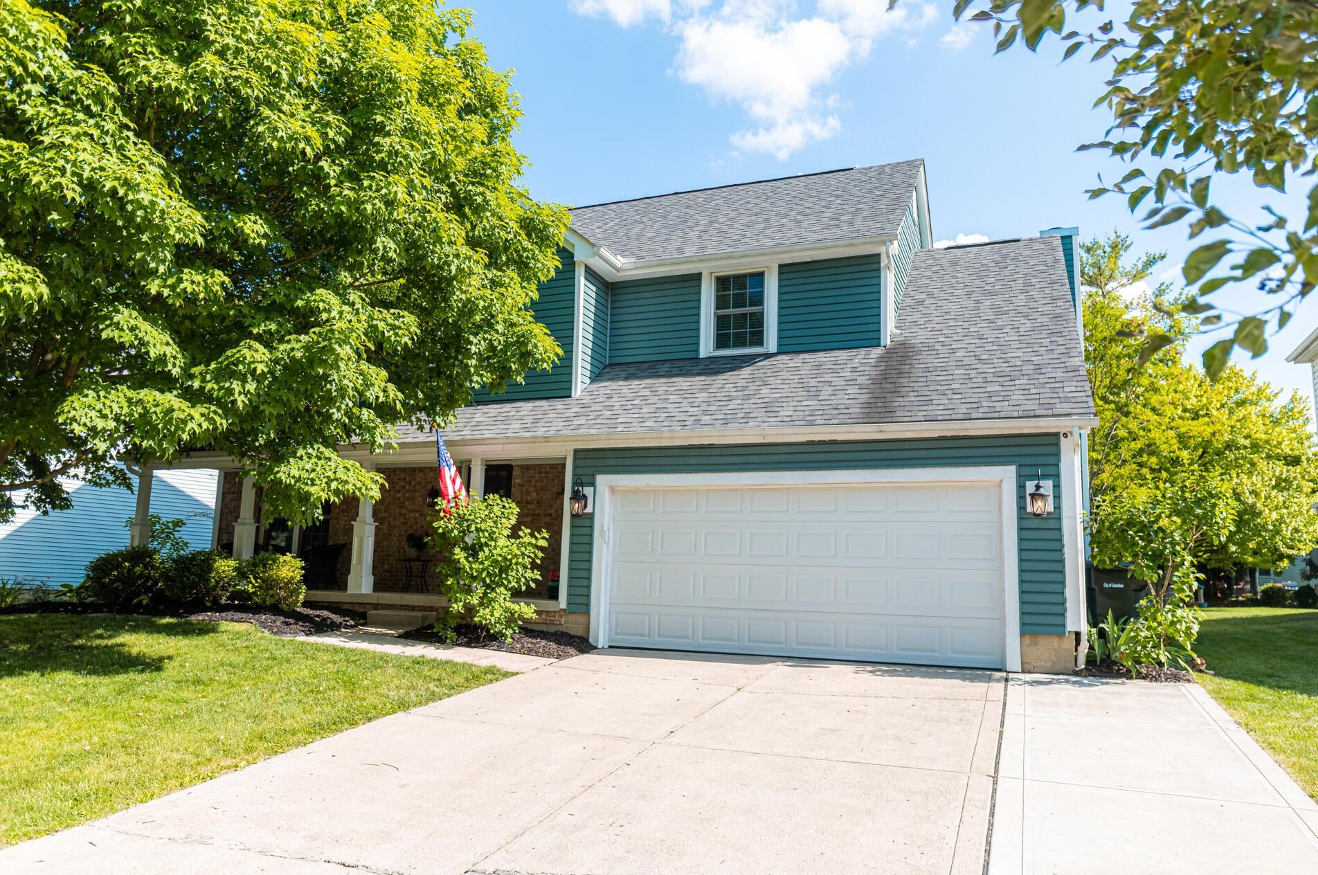 1341 Donwalter Ln, Columbus, OH 43235-5113