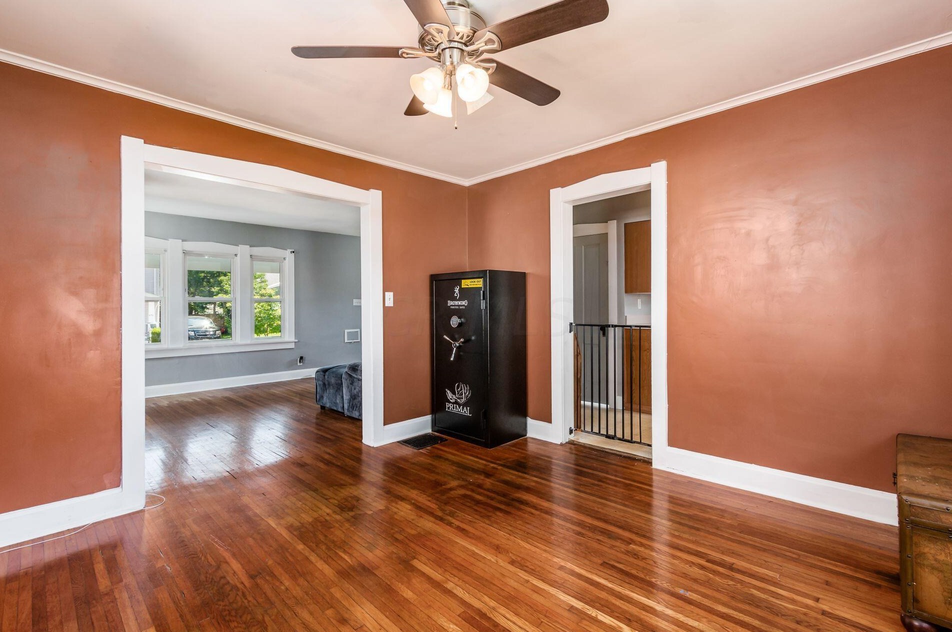 655 Hilltonia Ave, Columbus OH 43223-1703 exterior