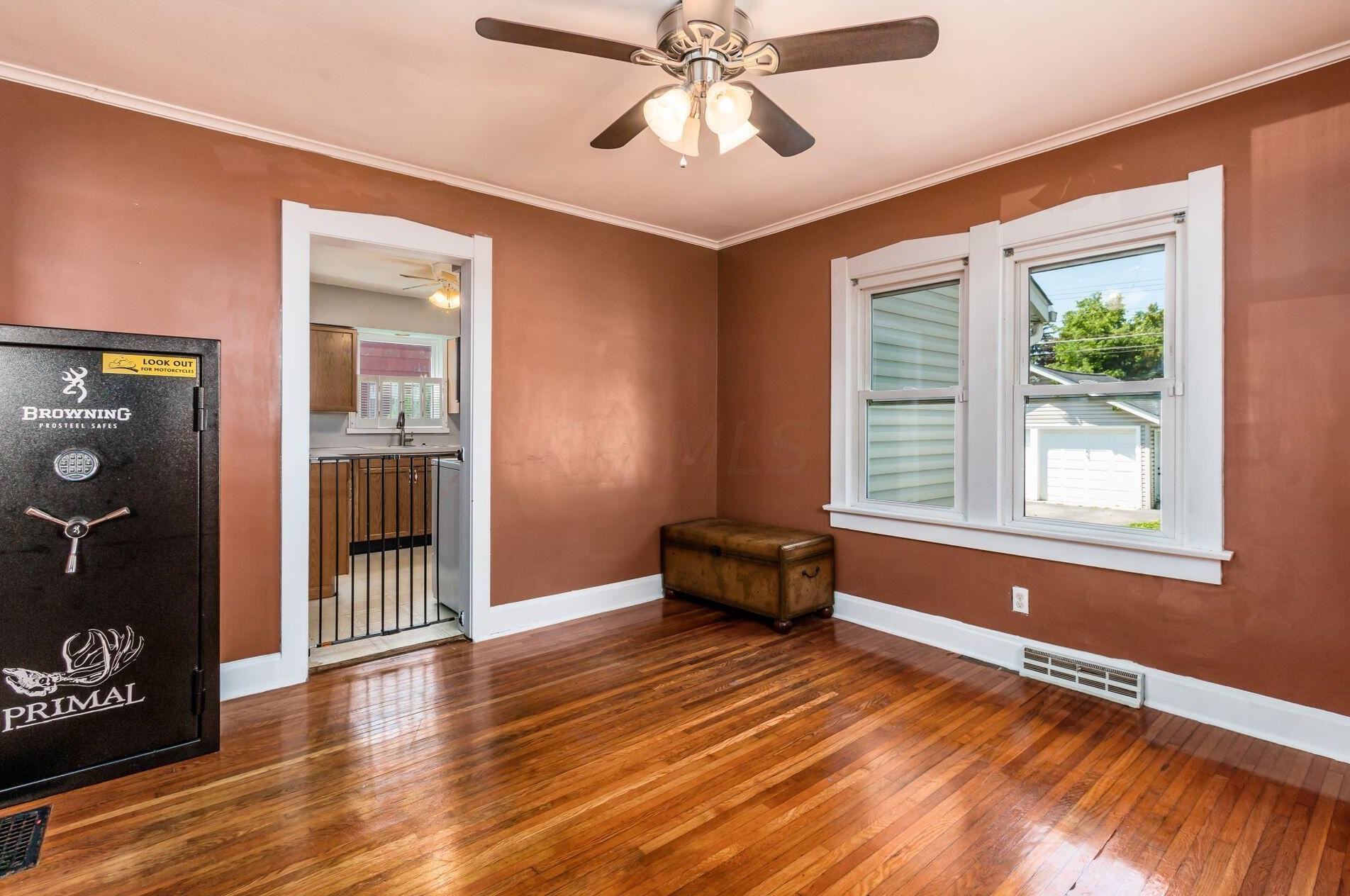 655 Hilltonia Ave, Columbus OH 43223-1703 exterior