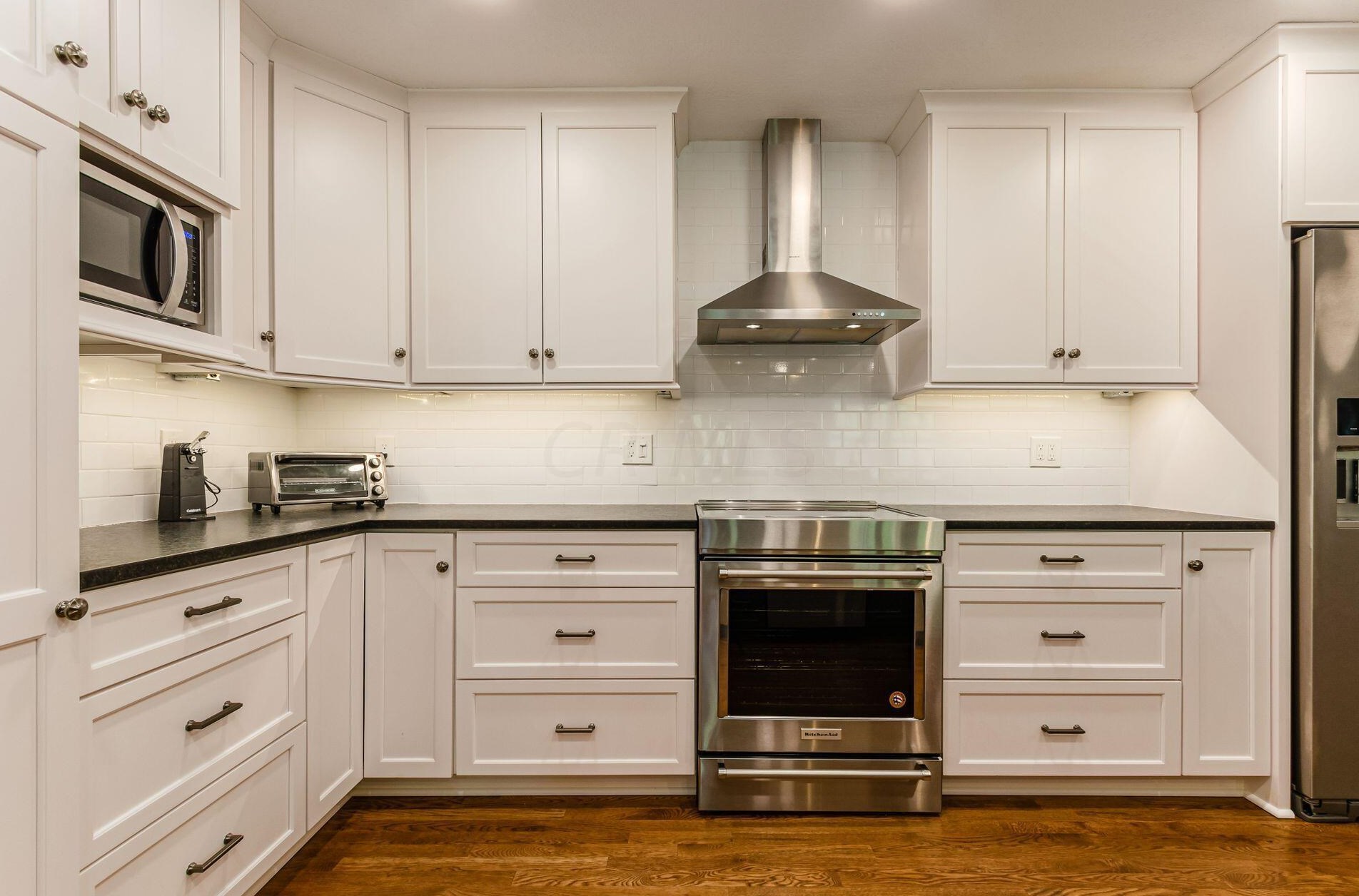 549 Columbia Ave, Columbus OH 43209-1005 exterior