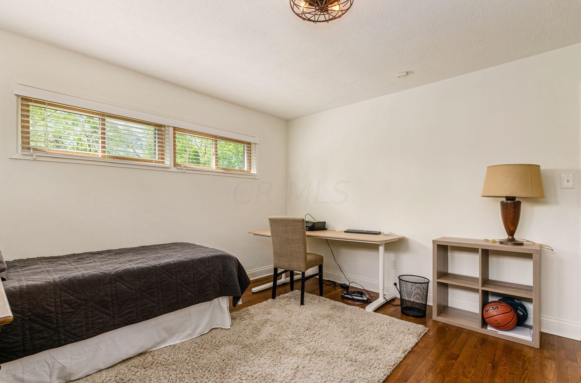 549 Columbia Ave, Columbus OH 43209-1005 exterior