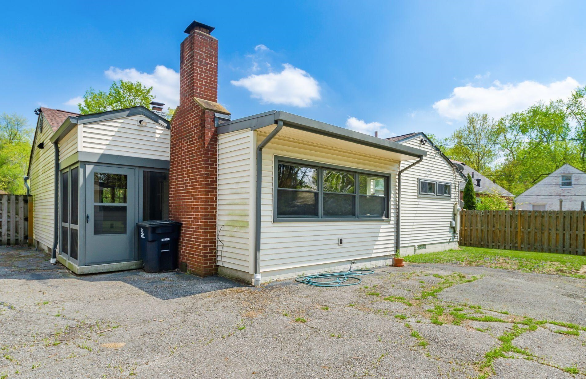 549 Columbia Ave, Columbus OH 43209-1005 exterior