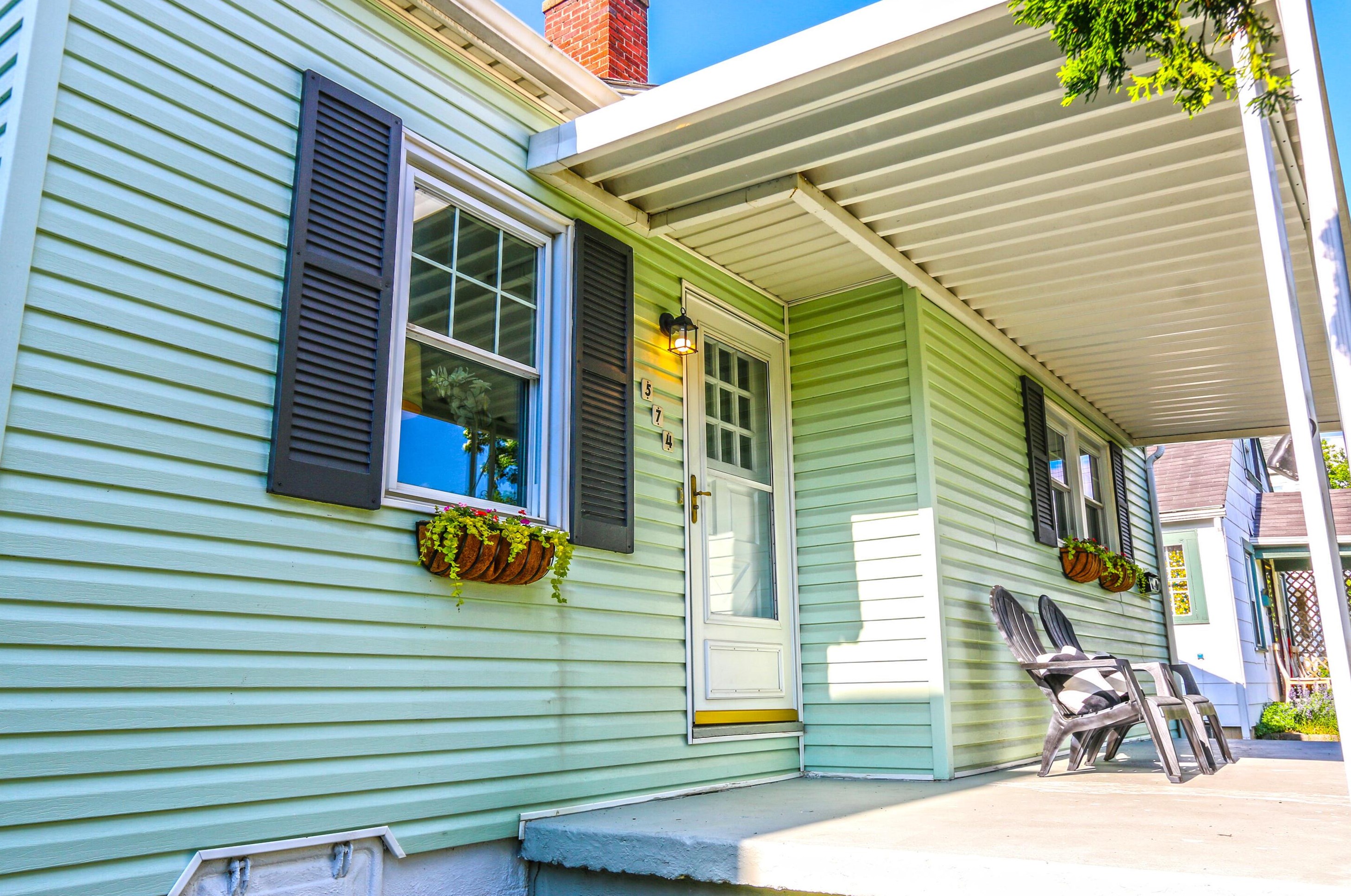 574 Tibet Rd, Columbus, OH 43202-2249