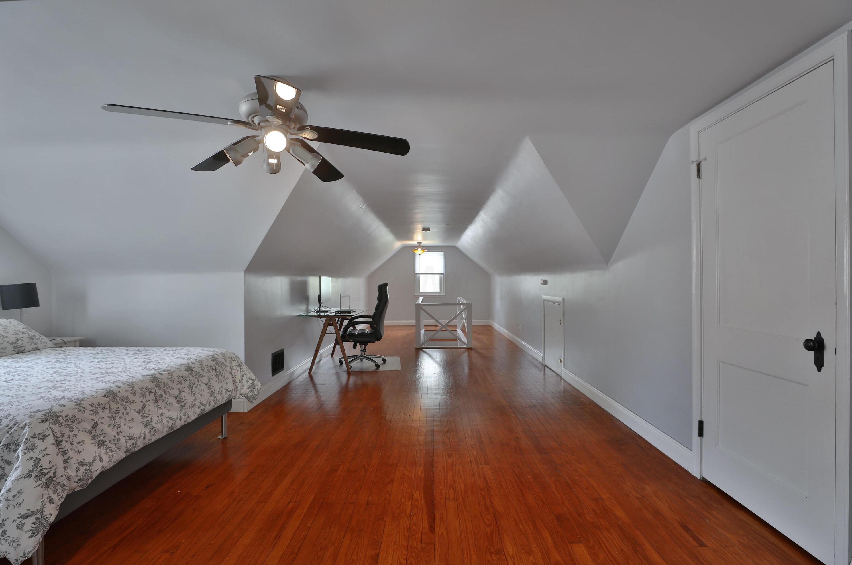 1011 Roosevelt Ave, Columbus OH 43209-1558 exterior