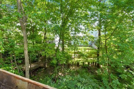 3845 Julia Ct, Columbus OH 43230-4133 exterior