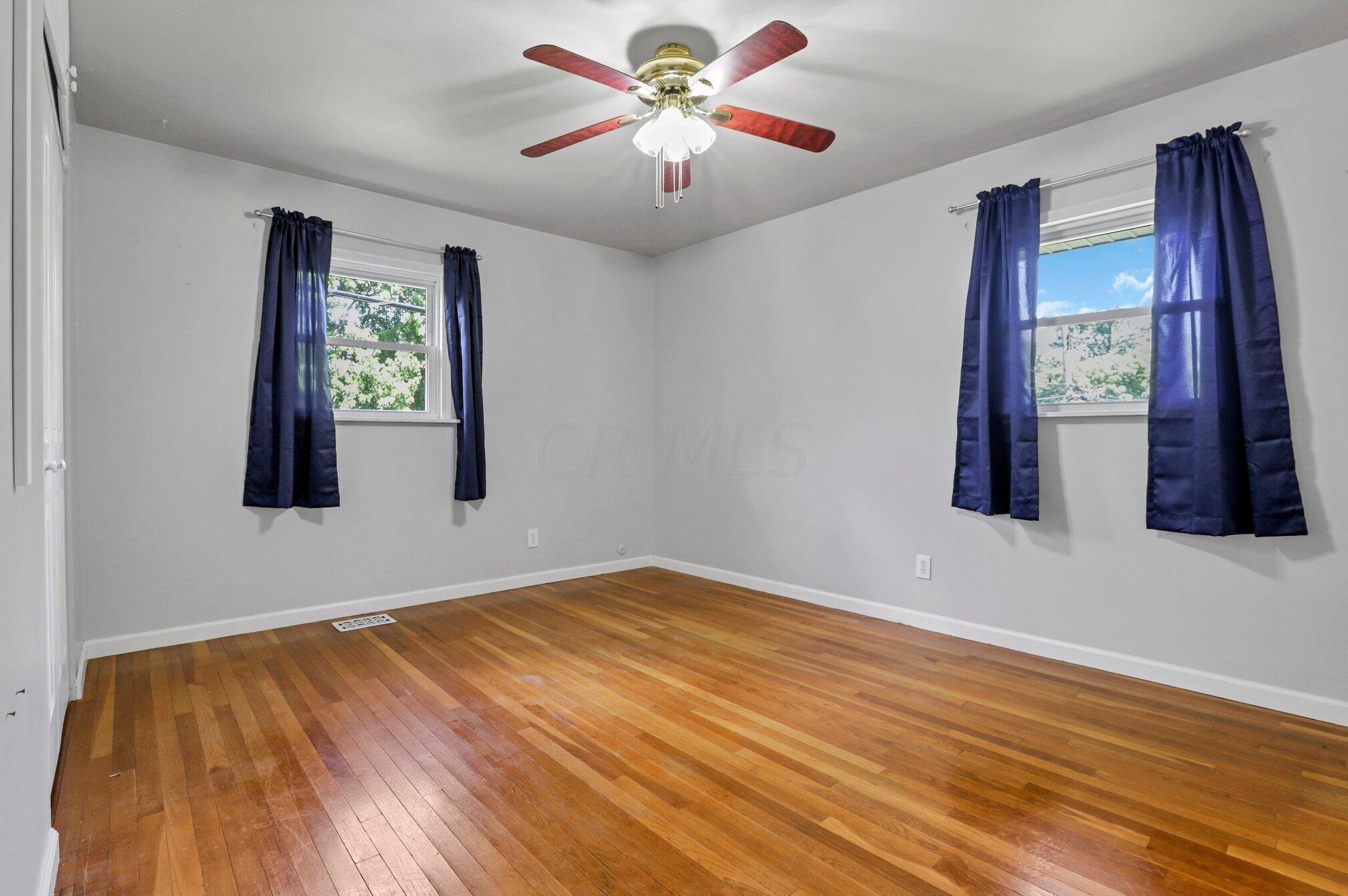 130 Alameda Ct, Lancaster OH  43130-2201 exterior