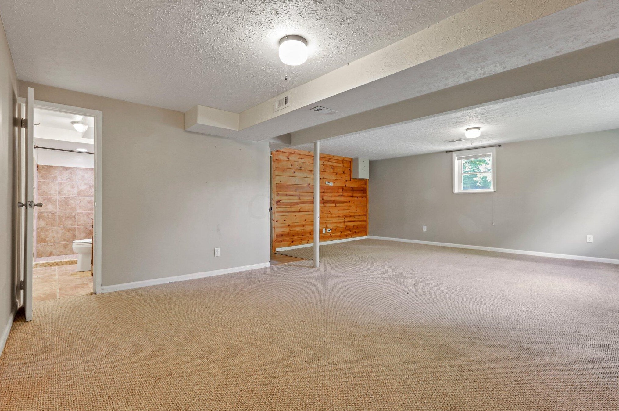 130 Alameda Ct, Lancaster OH  43130-2201 exterior