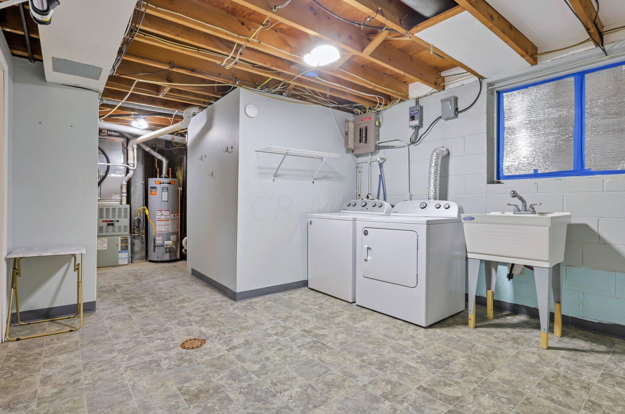 130 Alameda Ct, Lancaster OH  43130-2201 exterior