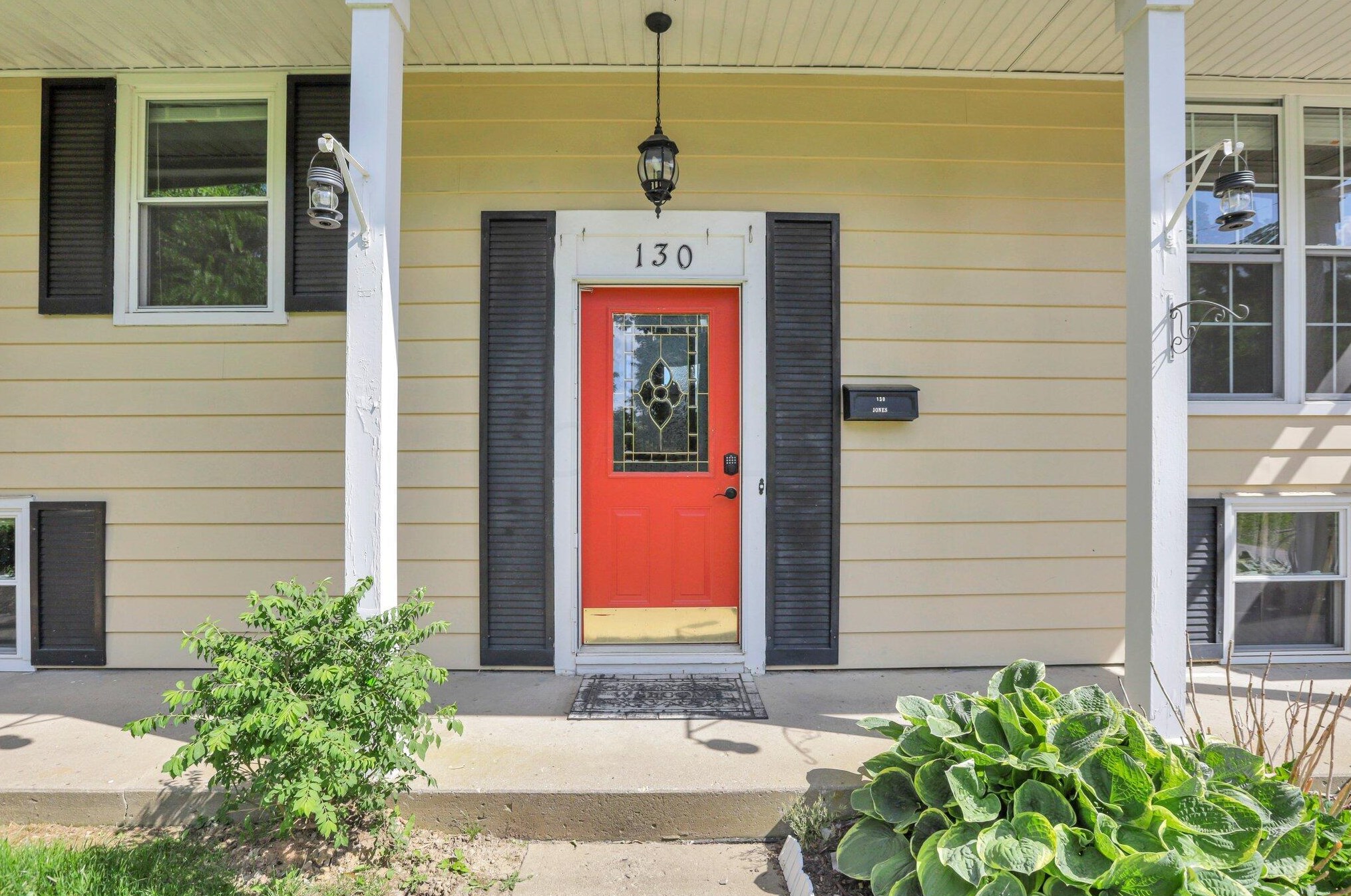 130 Alameda Ct, Lancaster OH  43130-2201 exterior