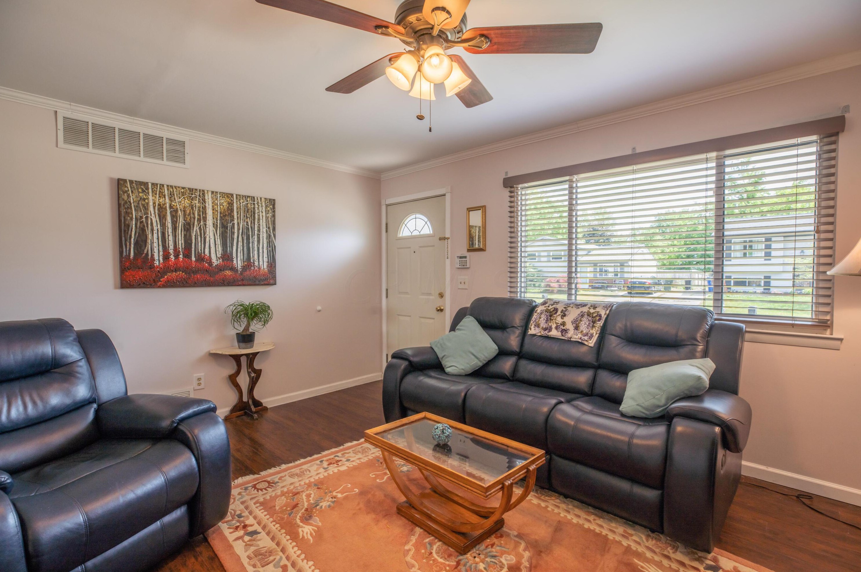 2990 Glenshaw Ave, Columbus OH 43231-6055 exterior