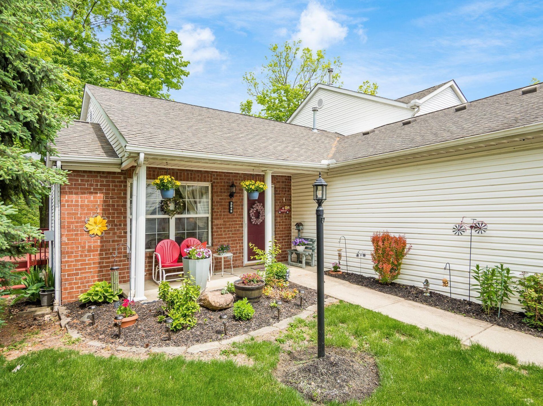 3046 Ravine Pointe Dr, Columbus, OH 43231-7680