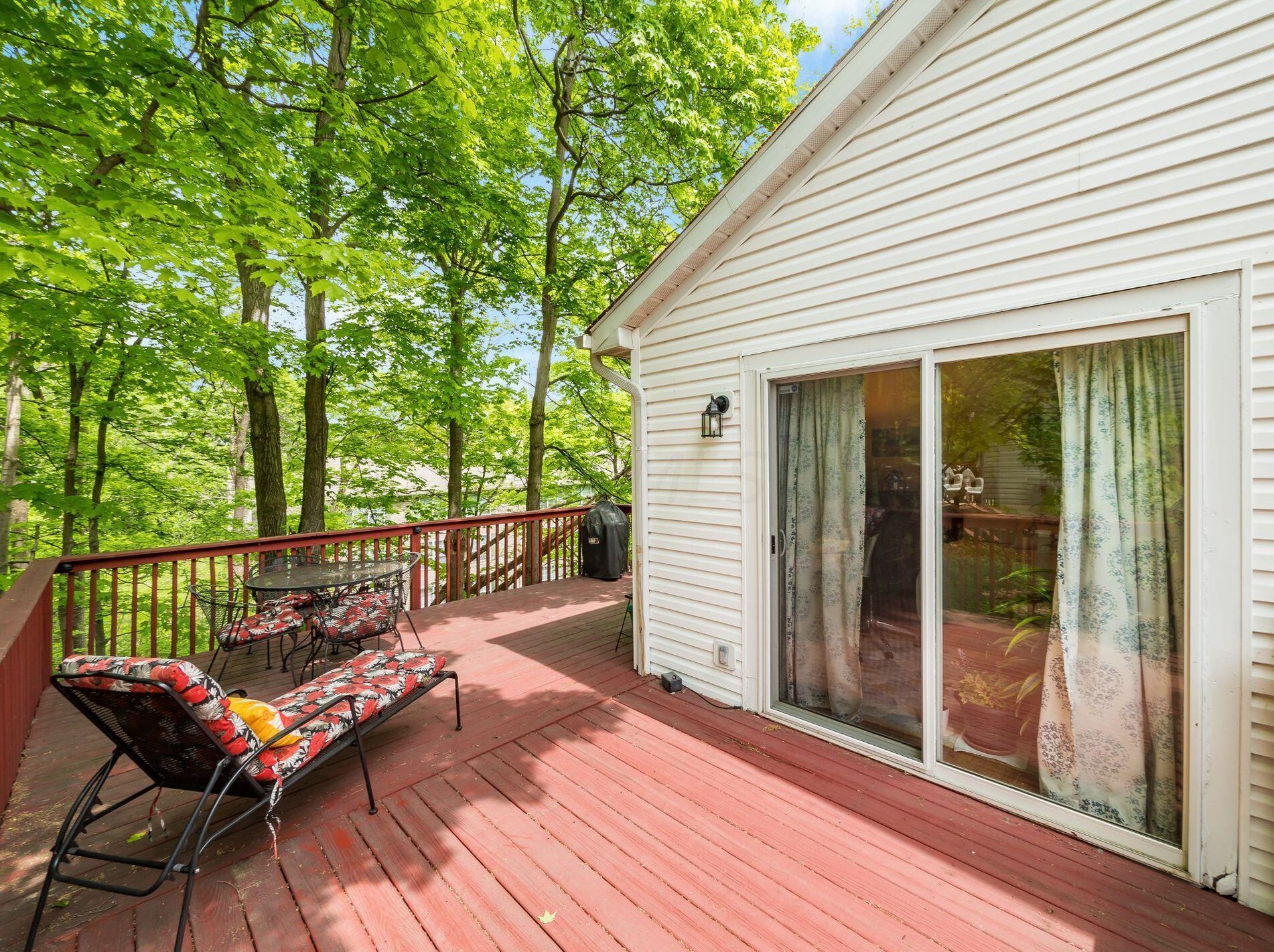 3046 Ravine Pointe Dr, Columbus OH 43231-7680 exterior