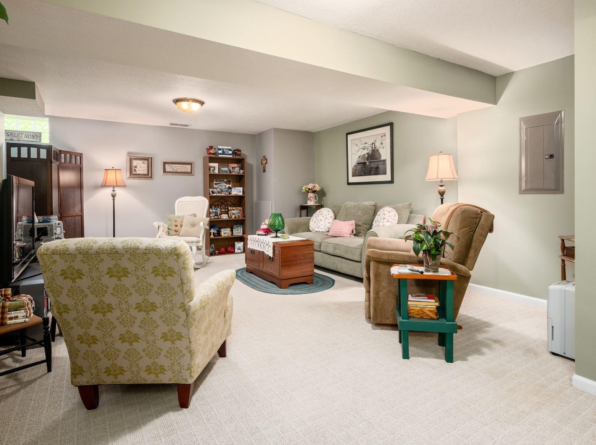 3046 Ravine Pointe Dr, Columbus OH 43231-7680 exterior