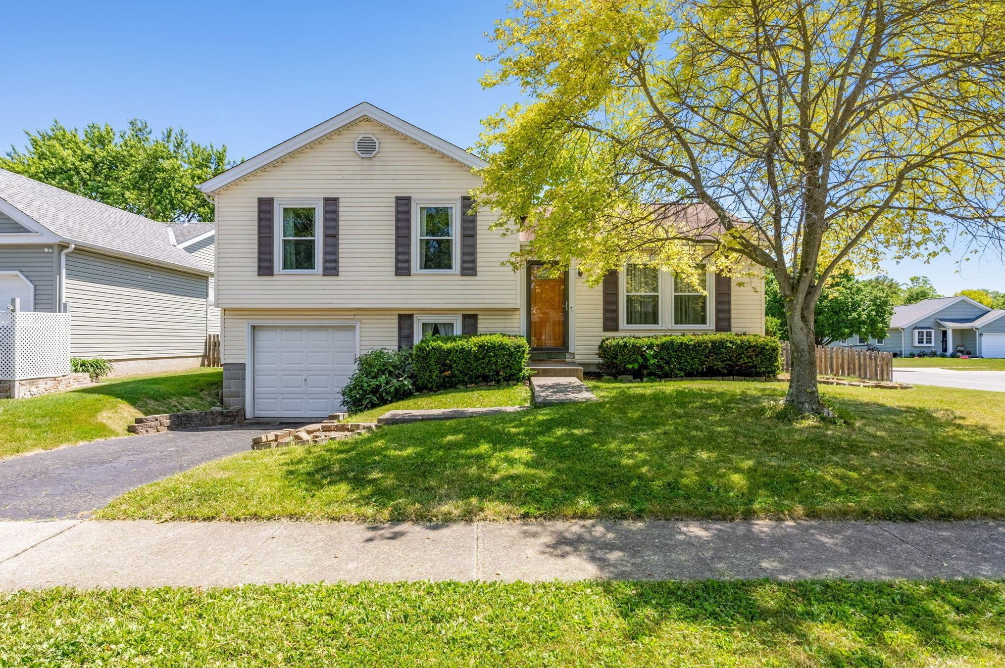 4928 Muleady Ct, Columbus, OH 43221-5240
