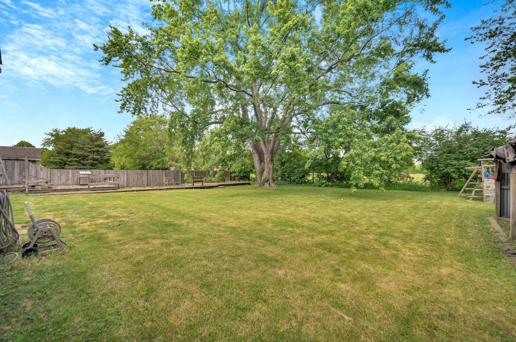 4230 Elliott Rd, Hilliard OH  43026-7648 exterior