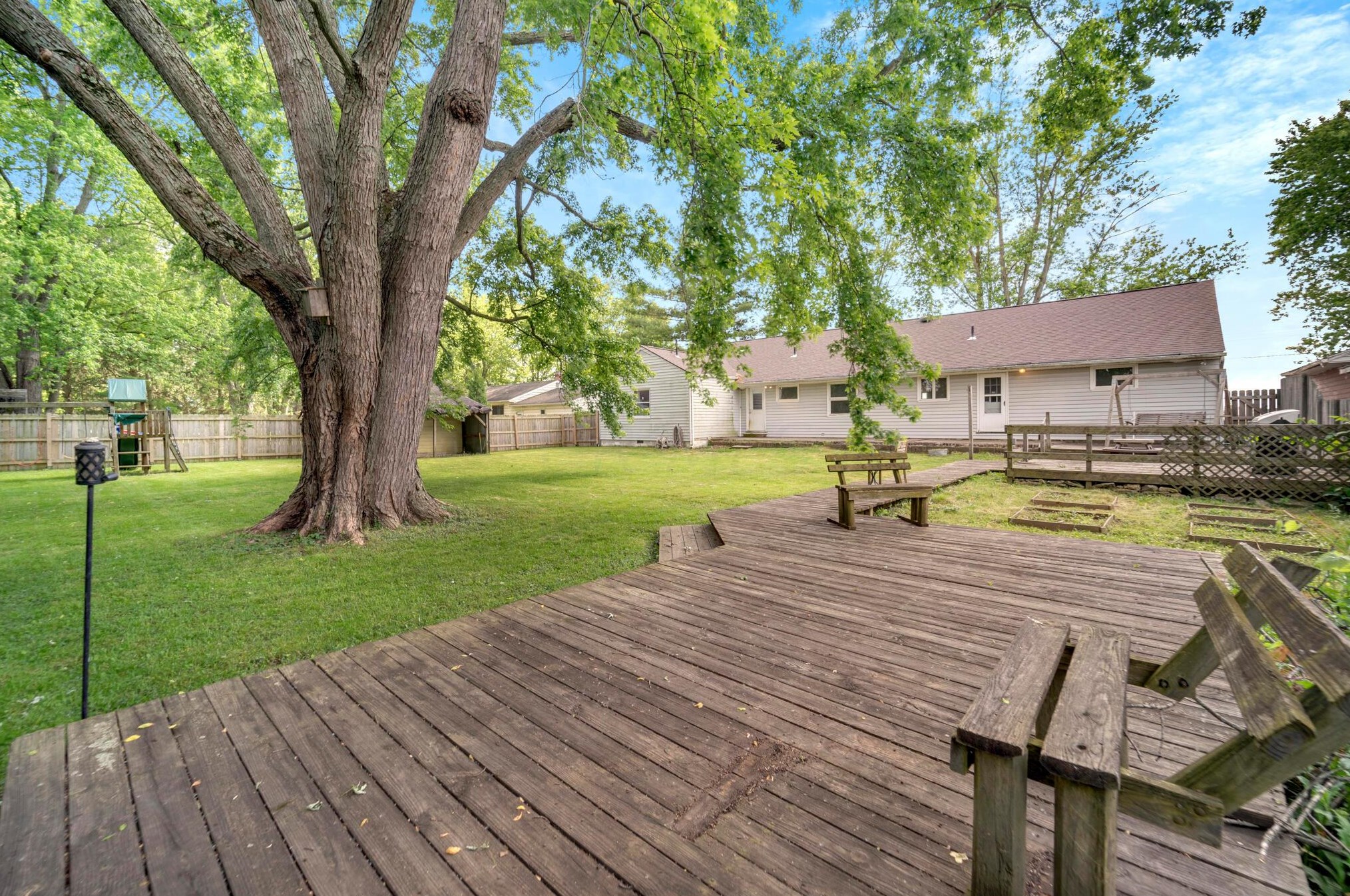 4230 Elliott Rd, Hilliard OH  43026-7648 exterior