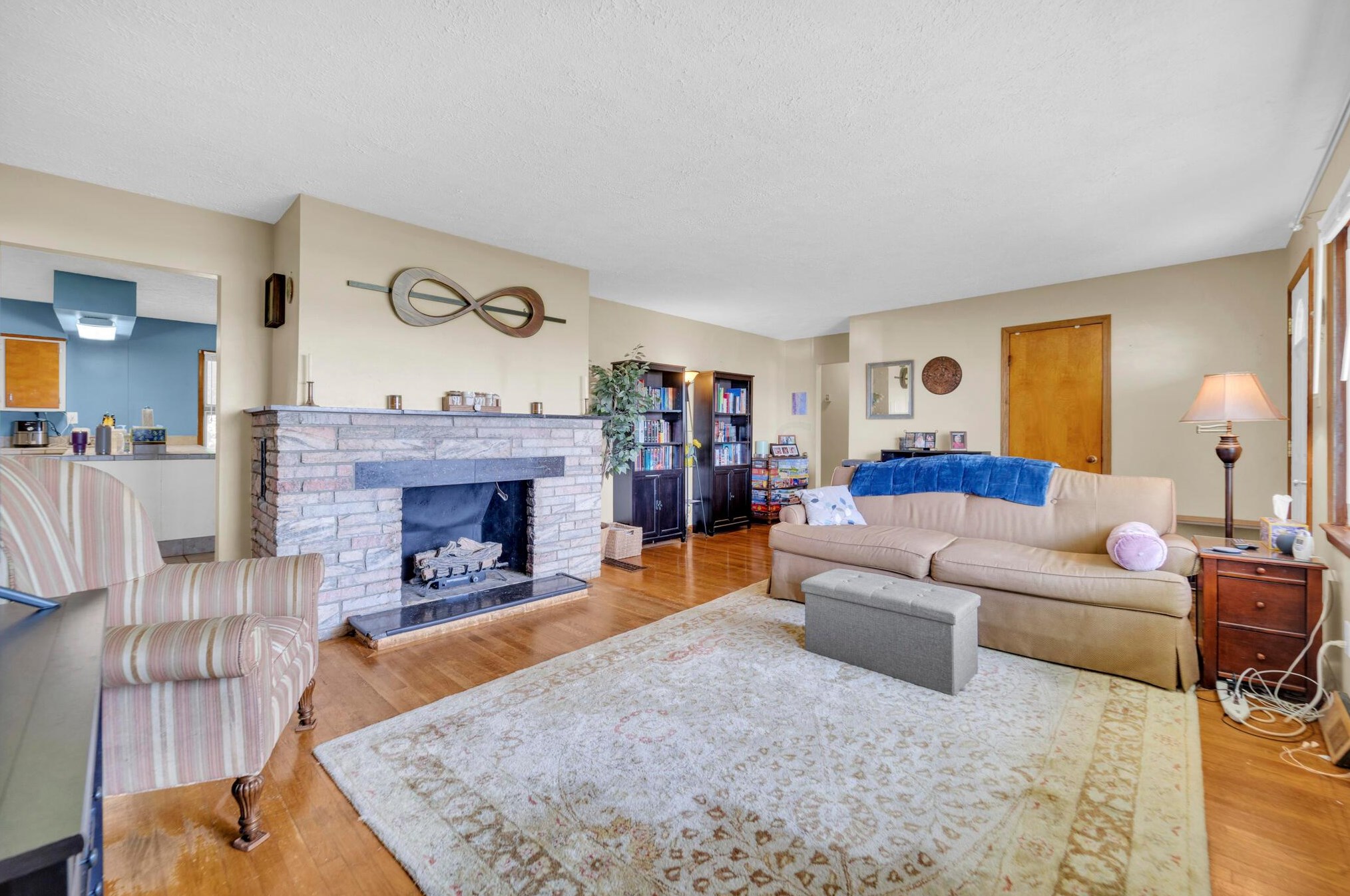 4230 Elliott Rd, Hilliard OH  43026-7648 exterior