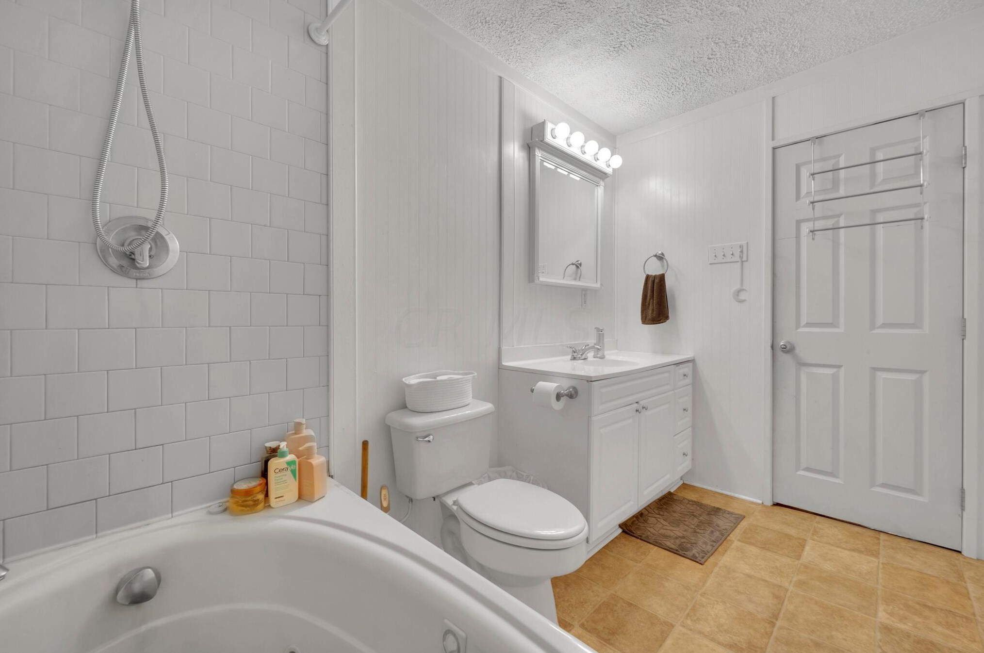 4230 Elliott Rd, Hilliard OH  43026-7648 exterior