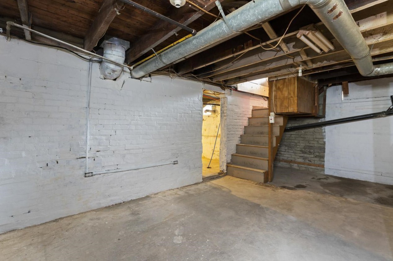 525 Maple St, Lancaster OH 43130-3125 exterior