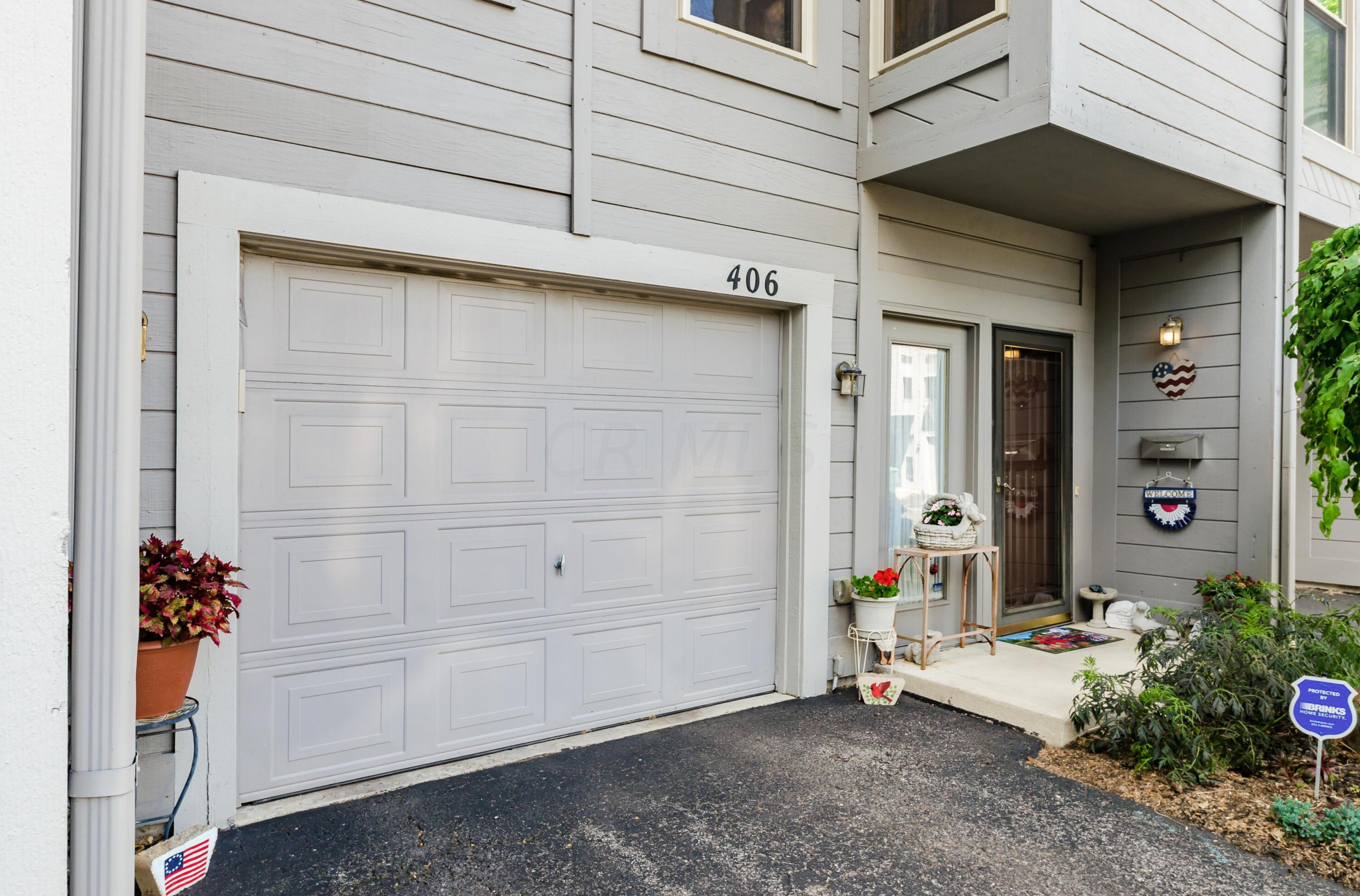 406 Olentangy Forest Dr, Columbus, OH 43214-1459