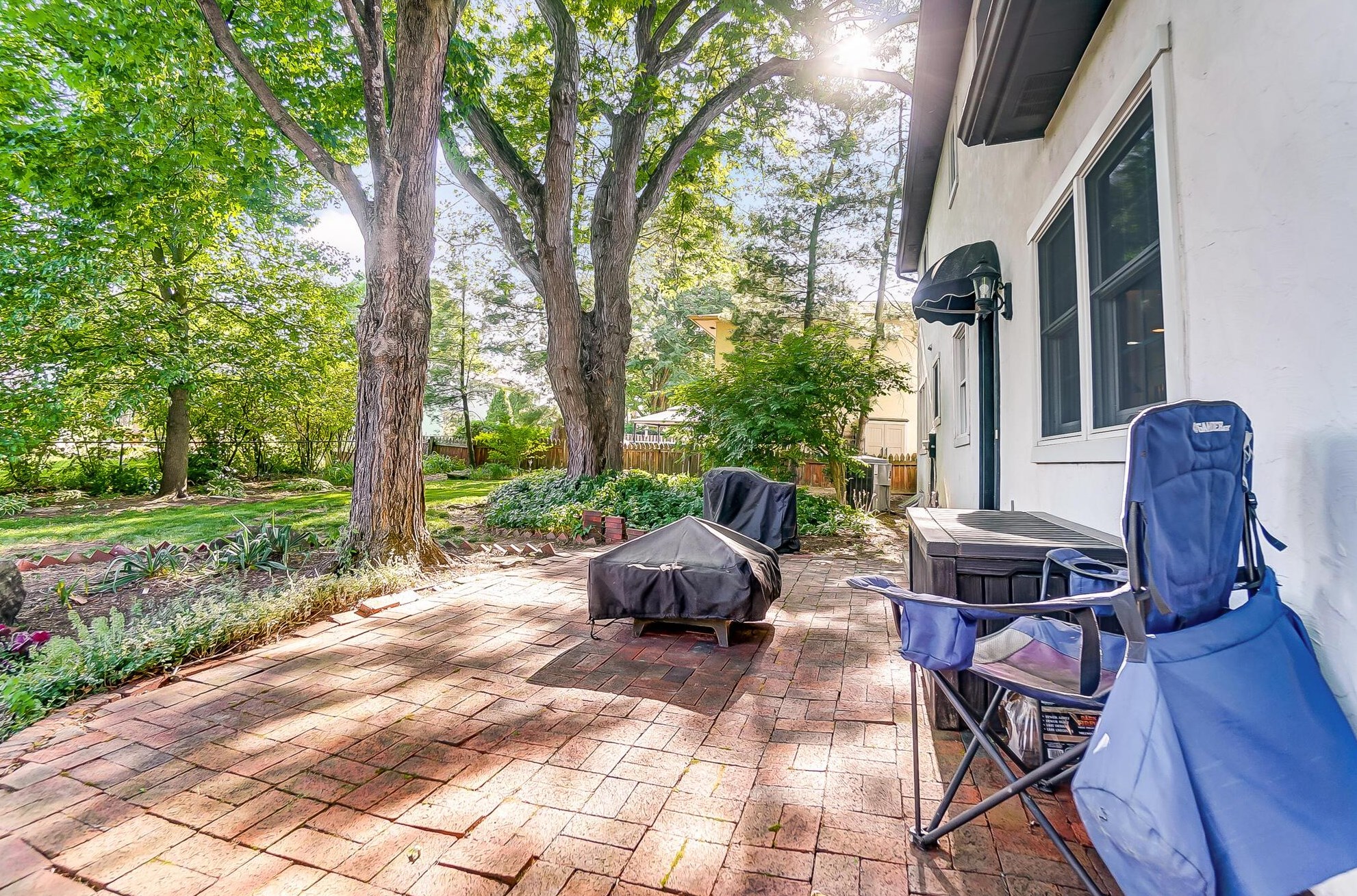 1727 Staffordshire Rd, Columbus OH 43229-2141 exterior