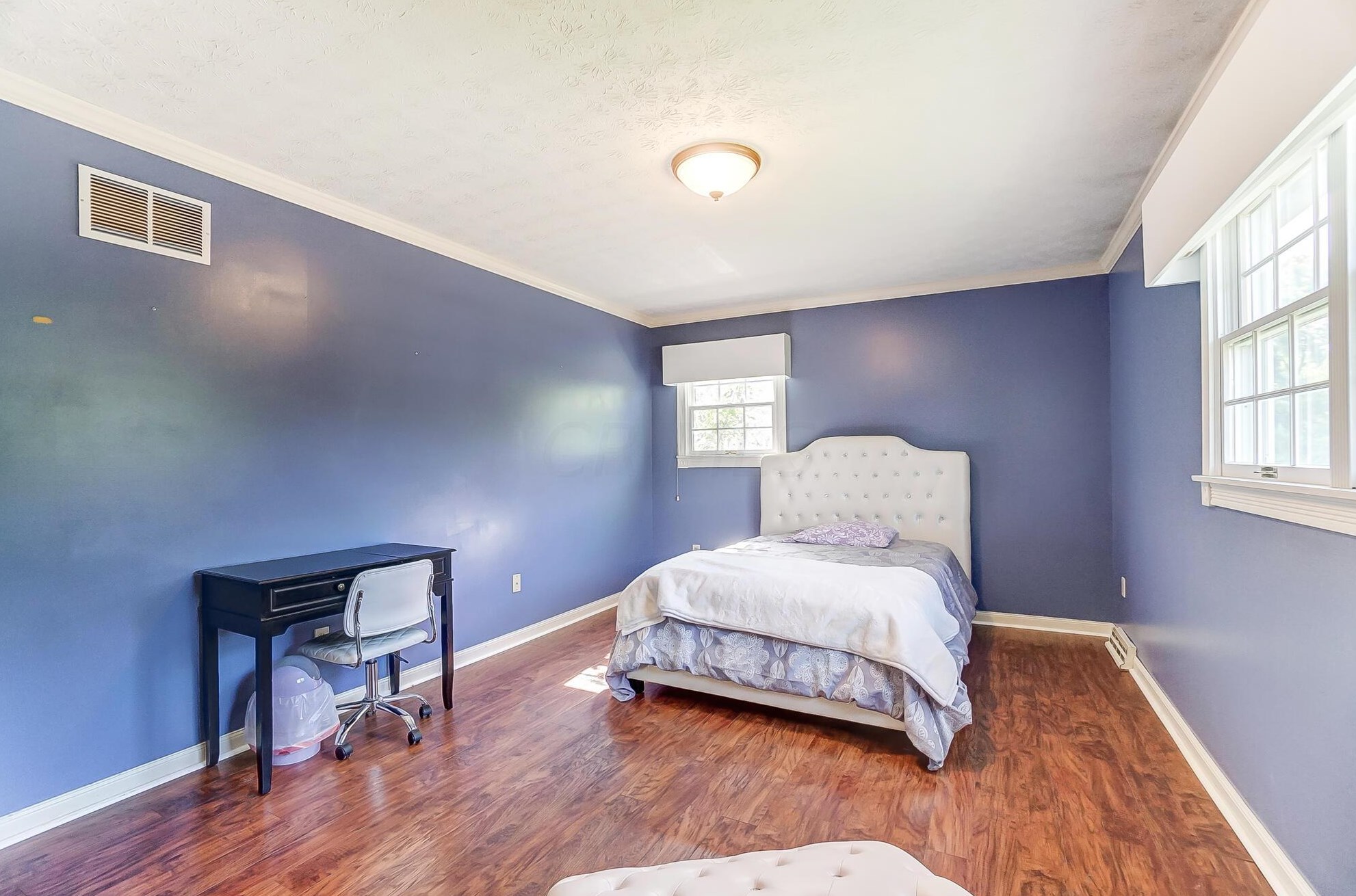 1727 Staffordshire Rd, Columbus OH 43229-2141 exterior