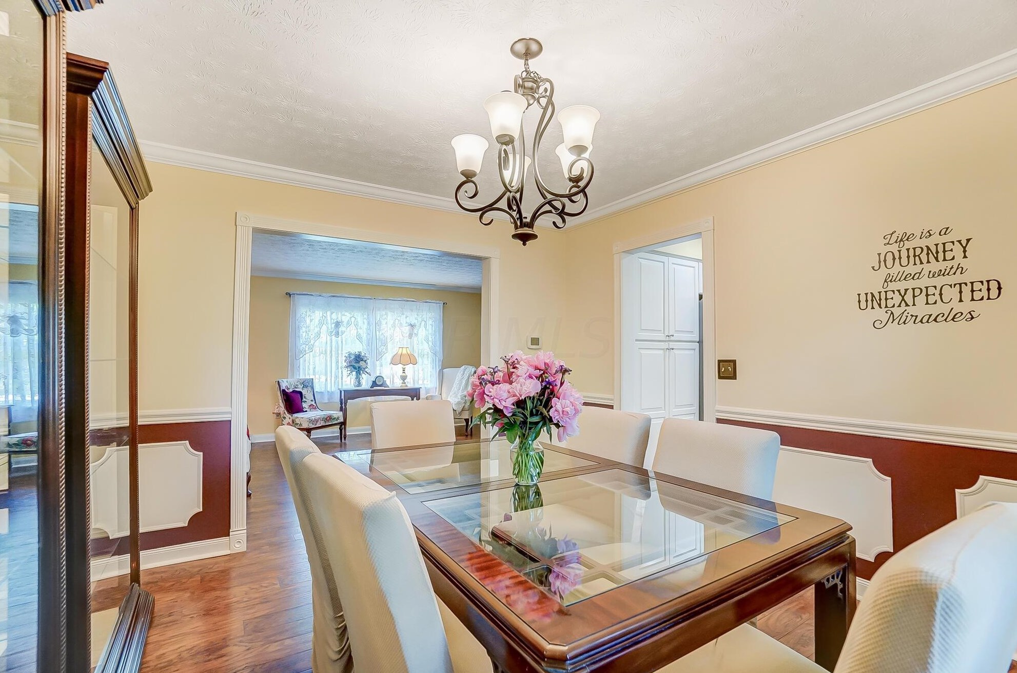 1727 Staffordshire Rd, Columbus OH 43229-2141 exterior