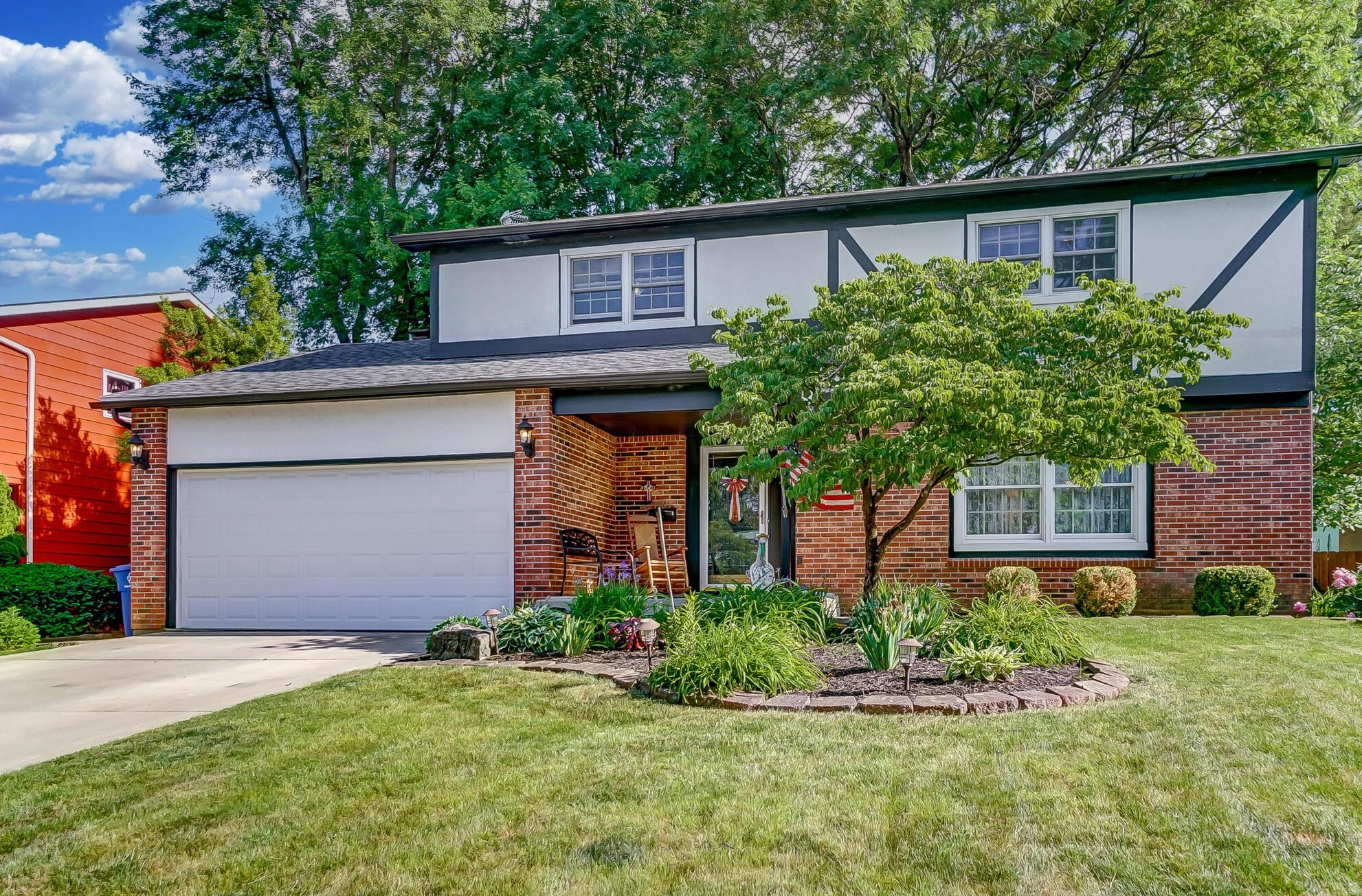 1727 Staffordshire Rd, Columbus OH 43229-2141 exterior