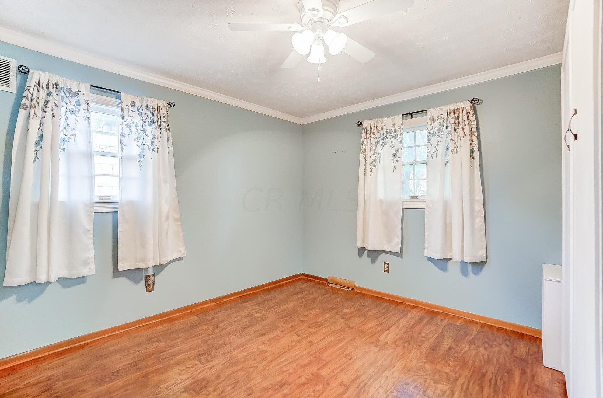 1727 Staffordshire Rd, Columbus OH 43229-2141 exterior