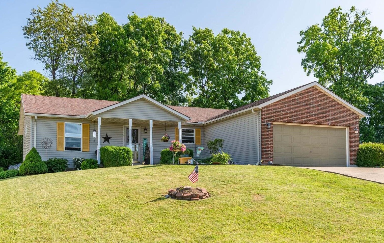 996 Old Farm Rd, Urbana, OH 43078-1499