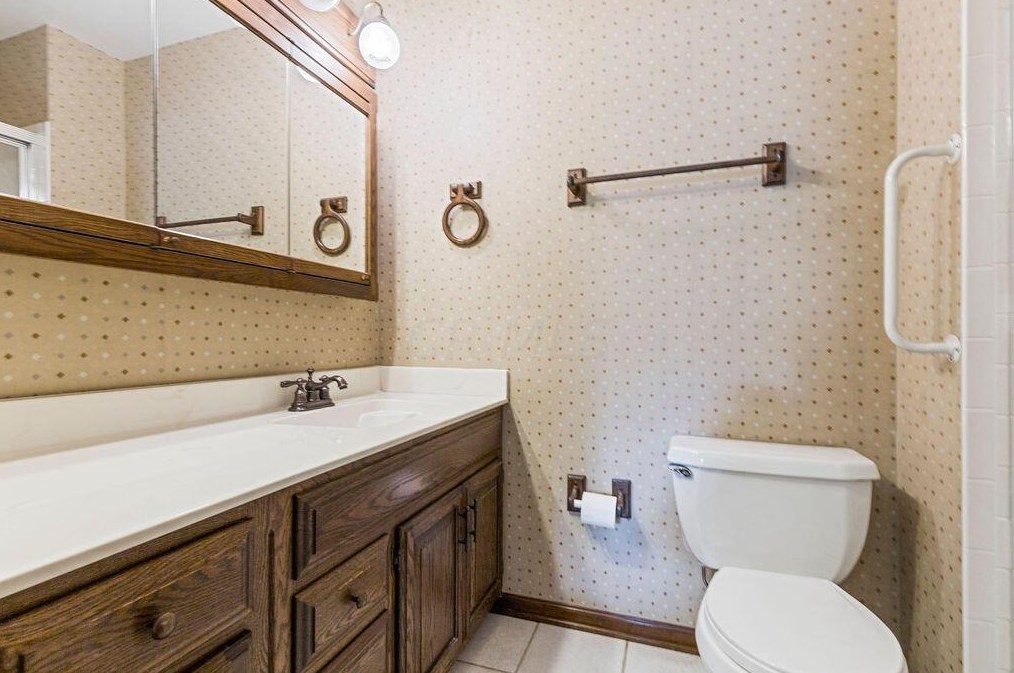 259 Highland Ave, Columbus OH 43085-2664 exterior