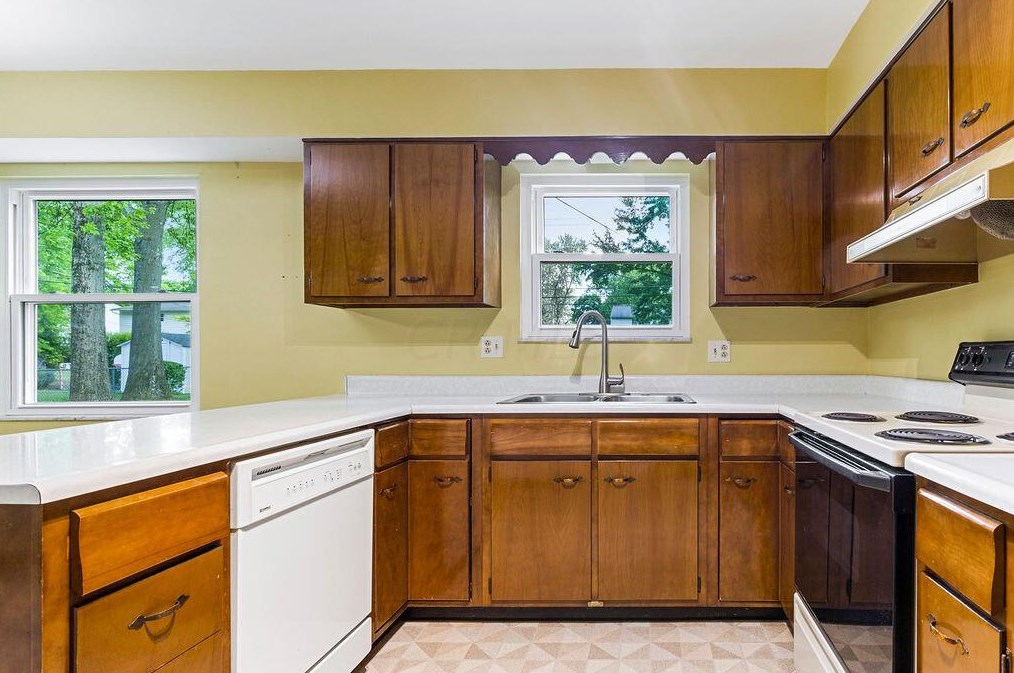 259 Highland Ave, Columbus OH 43085-2664 exterior