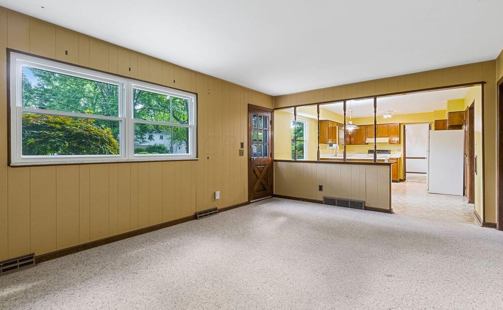 259 Highland Ave, Columbus OH 43085-2664 exterior