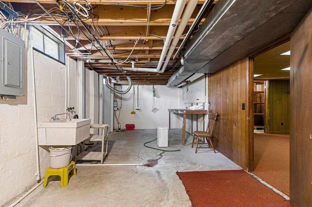 259 Highland Ave, Columbus OH 43085-2664 exterior