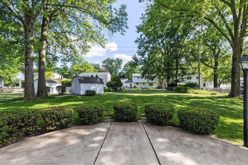 259 Highland Ave, Columbus OH 43085-2664 exterior