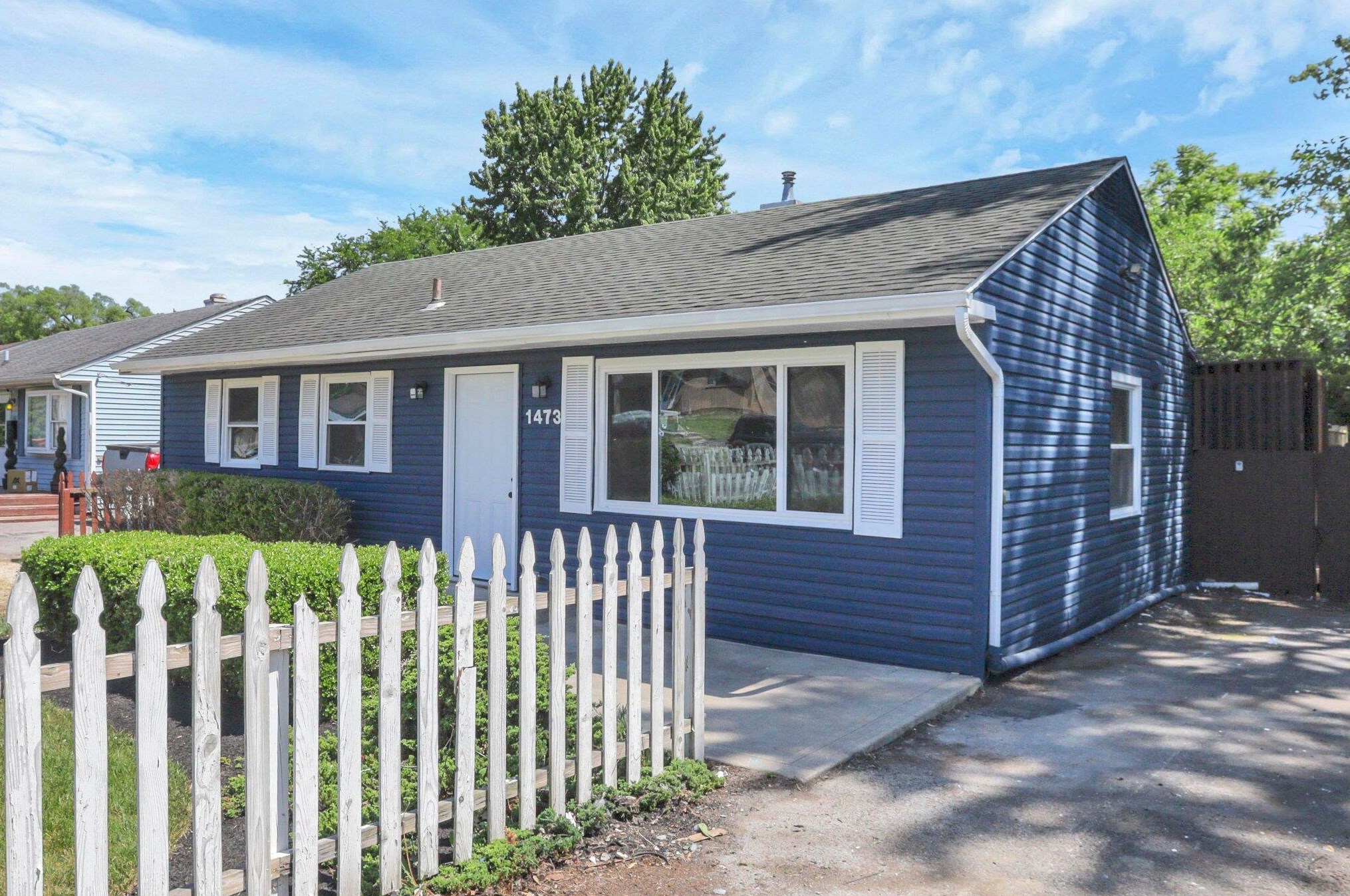 1473 Cooke Rd, Columbus OH 43214-3112 exterior